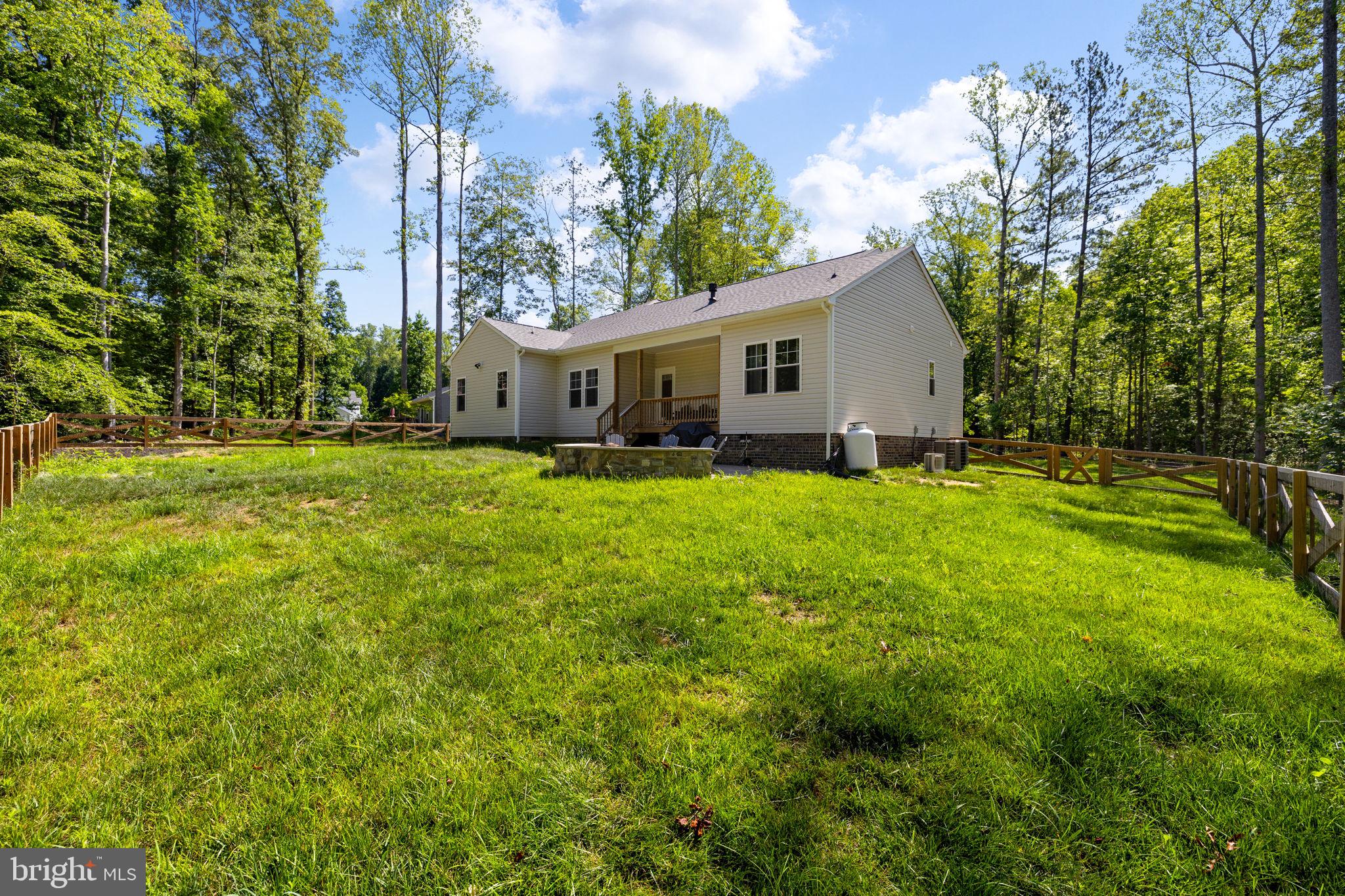 THE WATERS AT LAKE ANNA - Residential