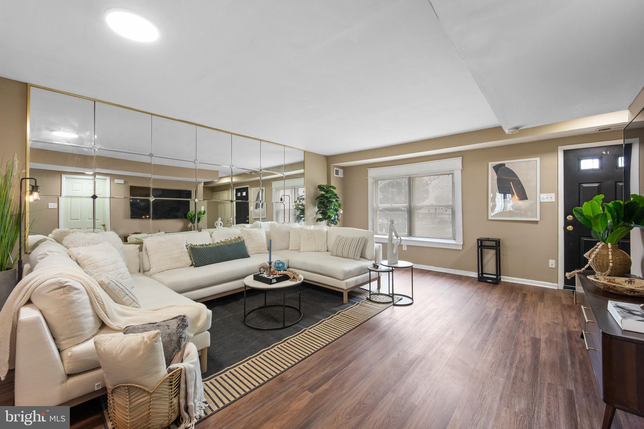 EASTWICK - Residential