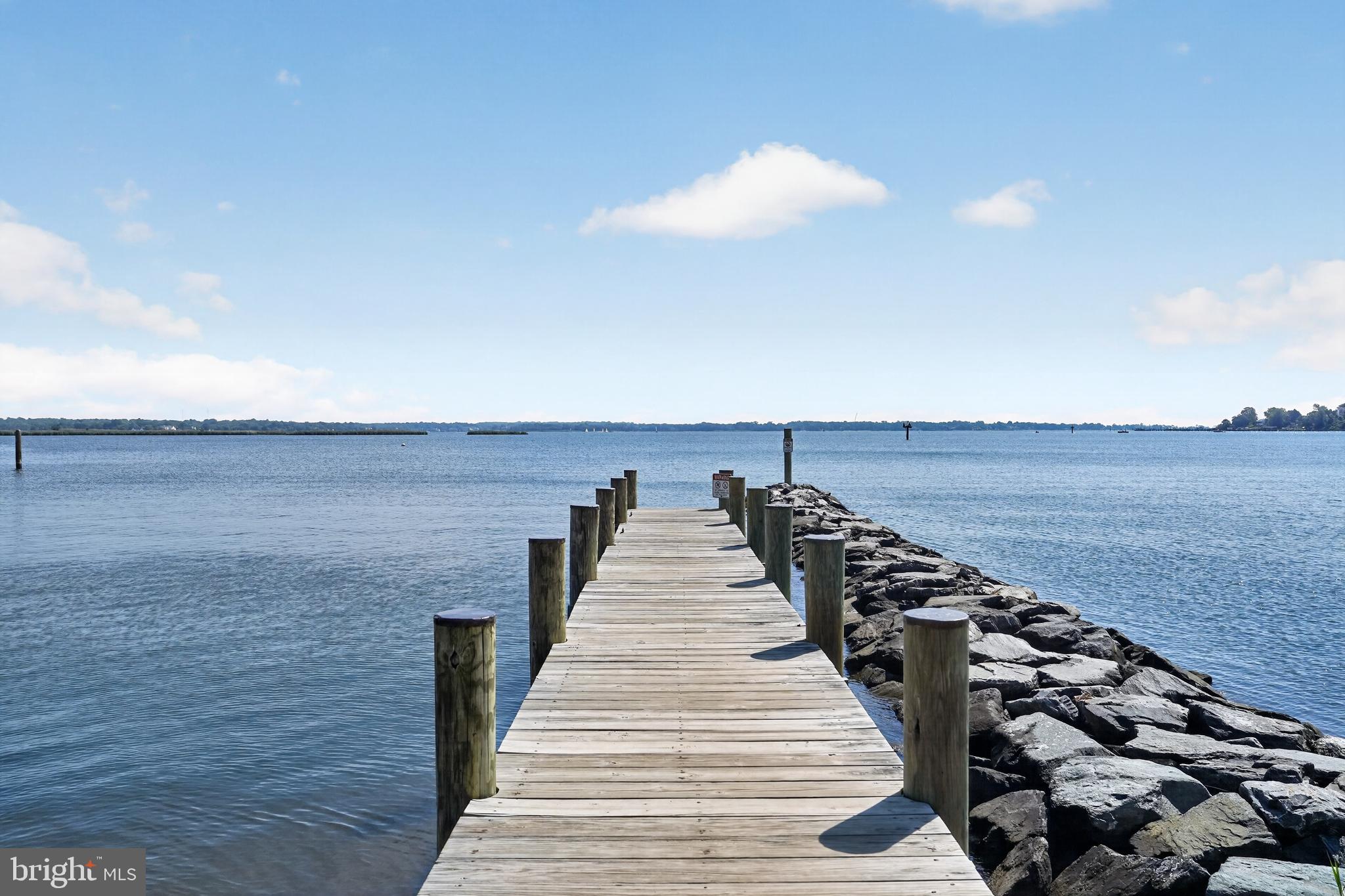 SELBY ON THE BAY - Residential