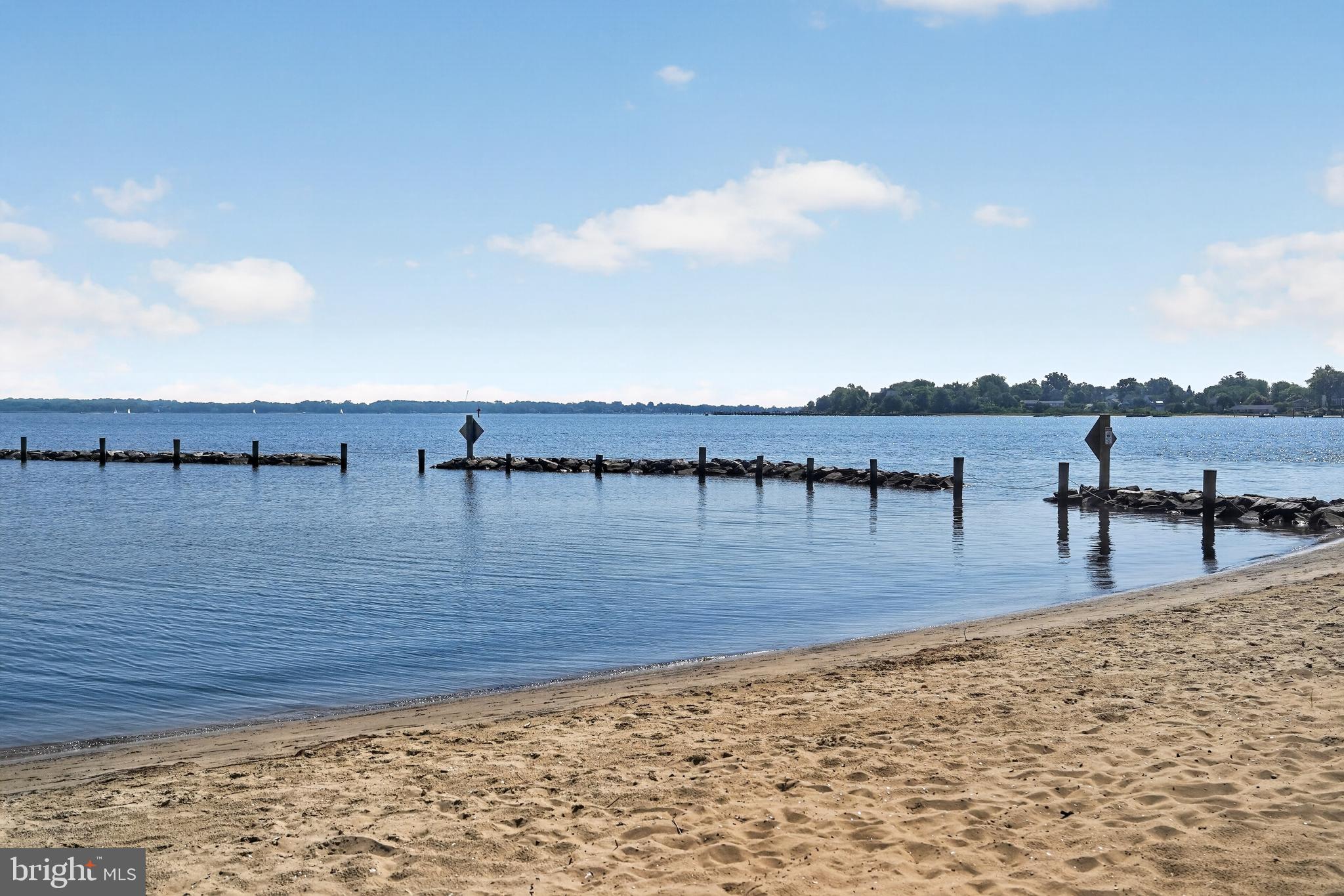 SELBY ON THE BAY - Residential