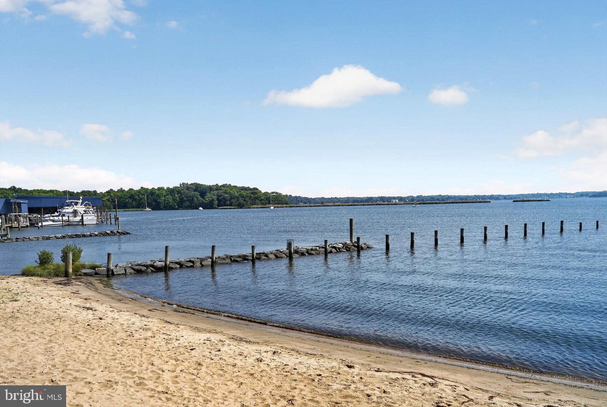 SELBY ON THE BAY - Residential