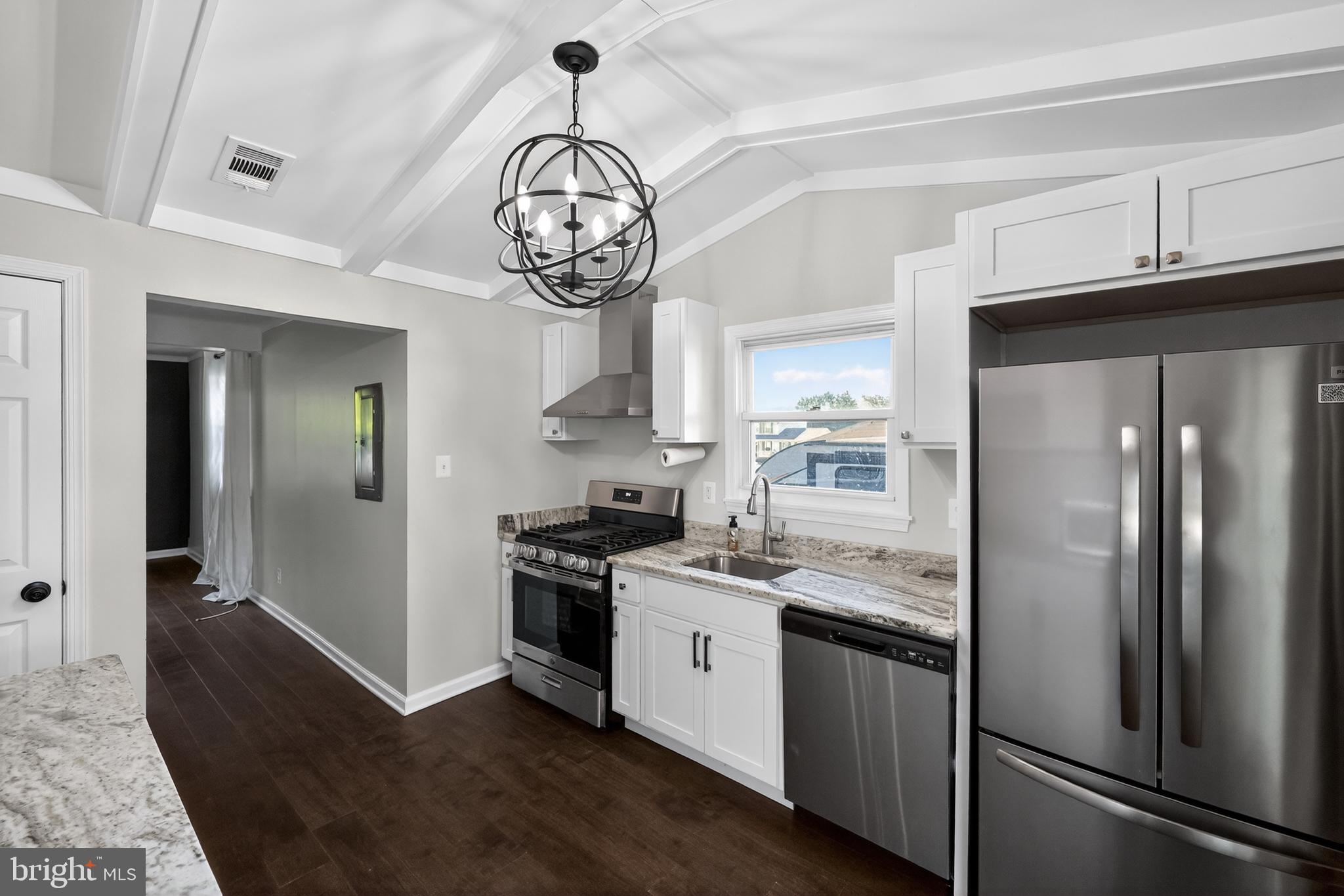 SELBY ON THE BAY - Residential