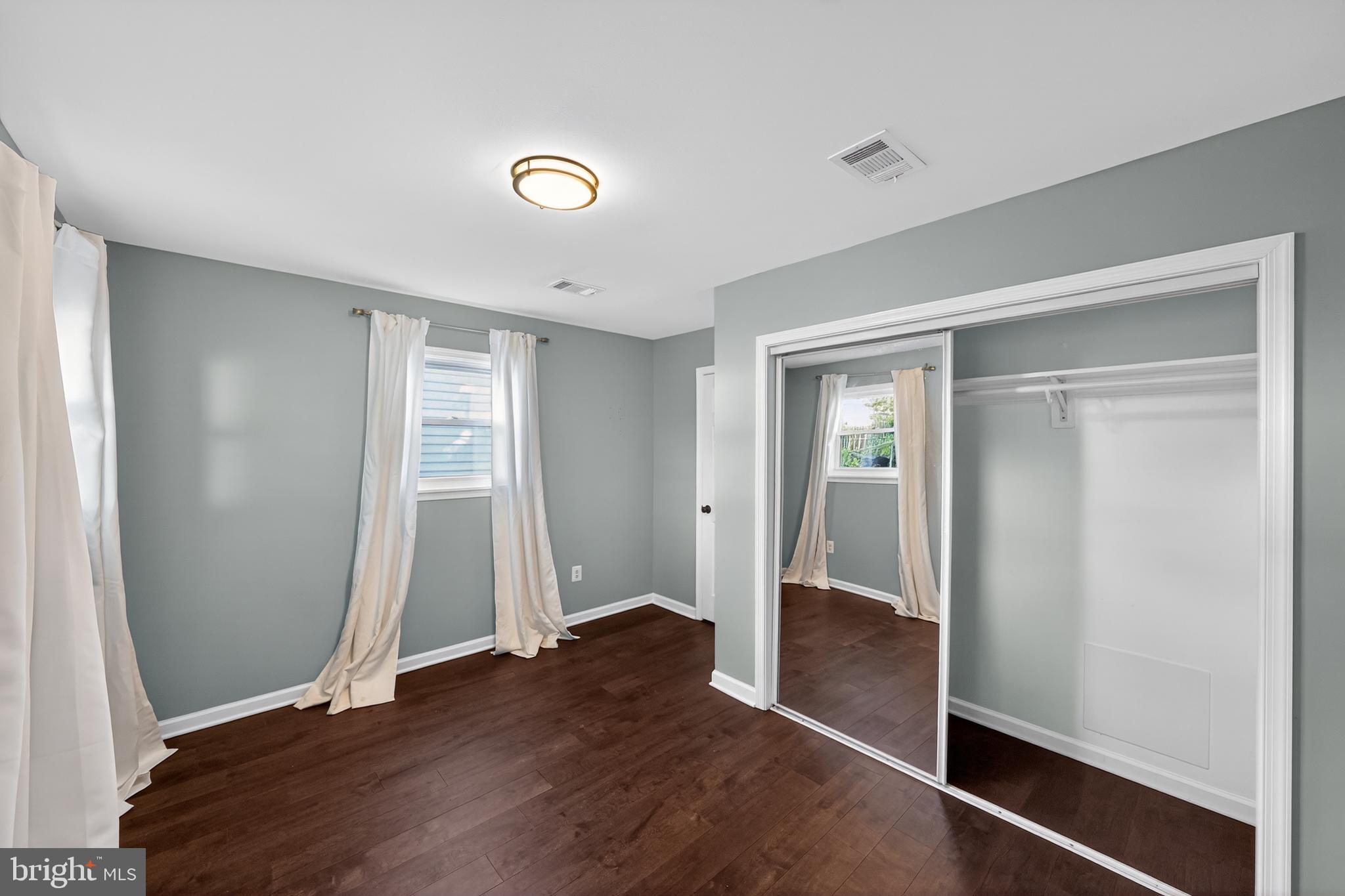 SELBY ON THE BAY - Residential