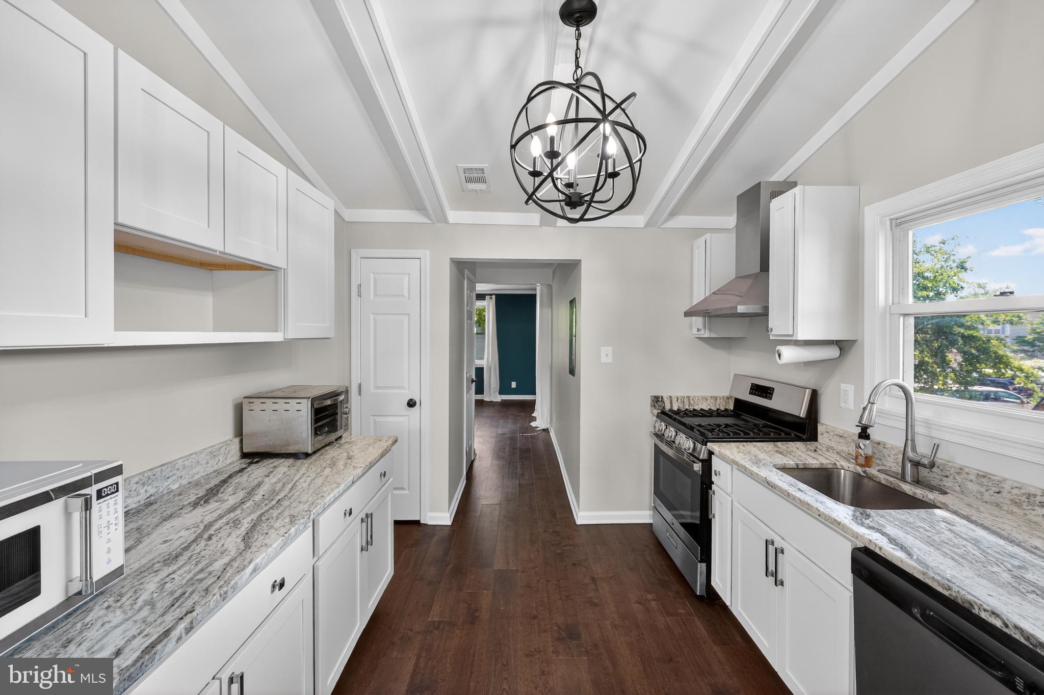 SELBY ON THE BAY - Residential