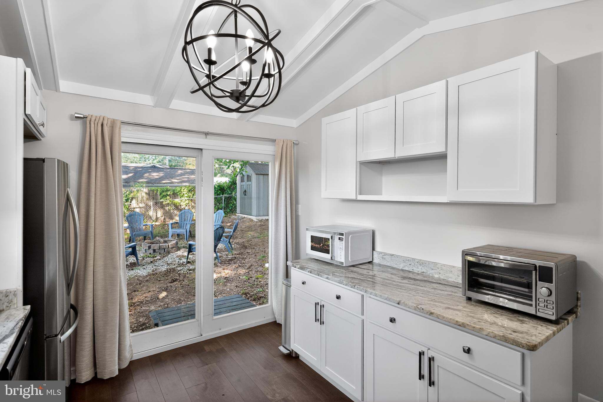 SELBY ON THE BAY - Residential