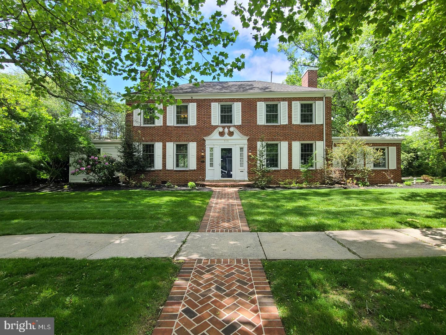 COLLEGE HEIGHTS - Residential