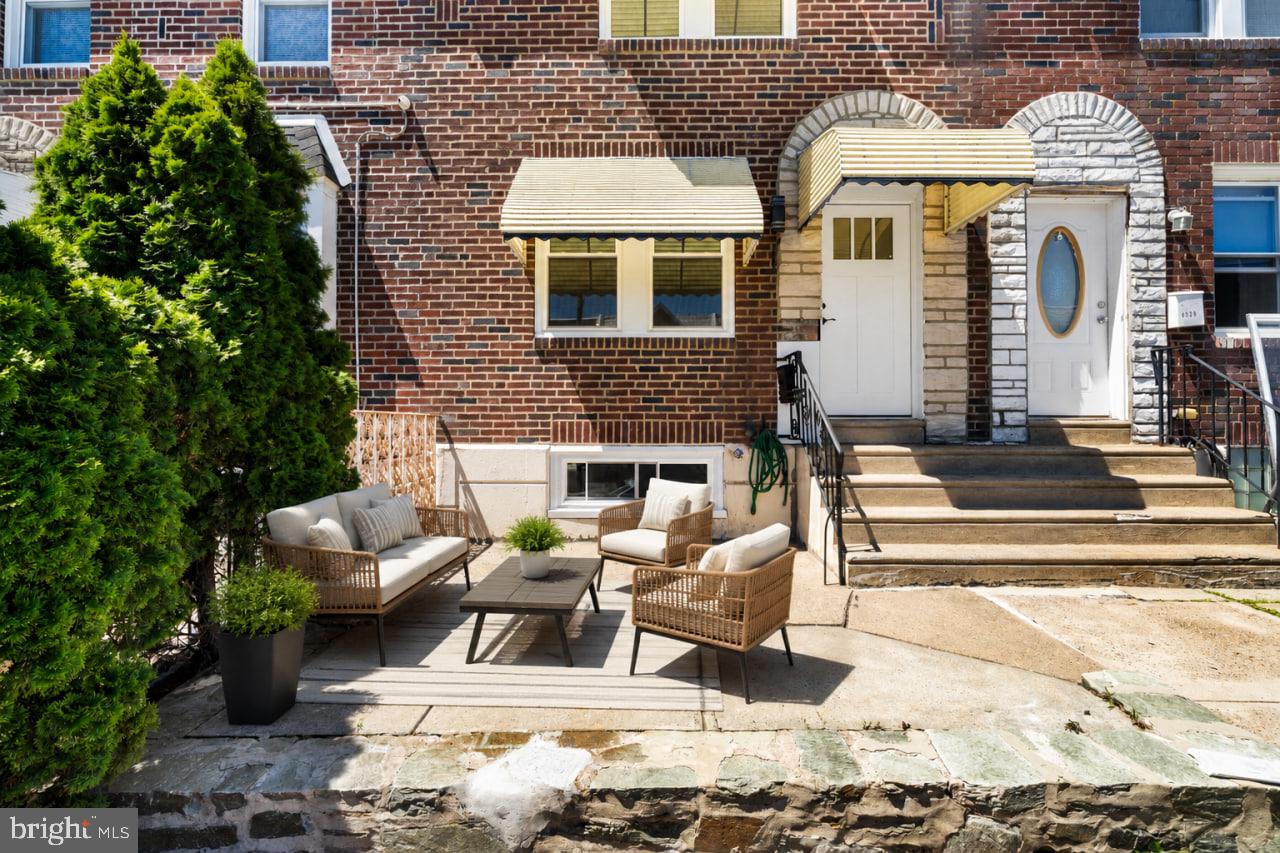 MAYFAIR - Residential
