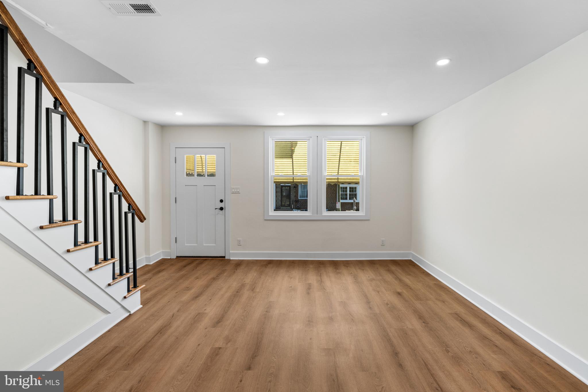 MAYFAIR - Residential