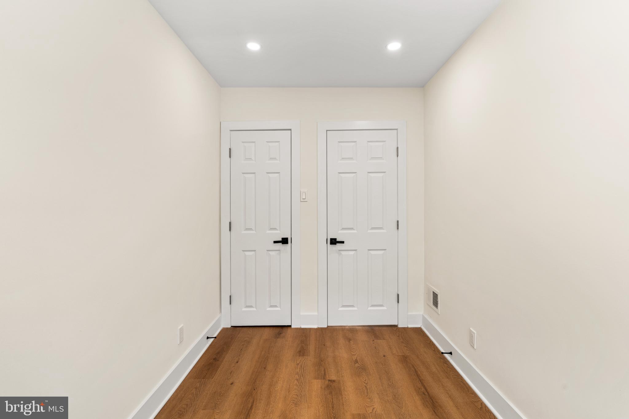 MAYFAIR - Residential