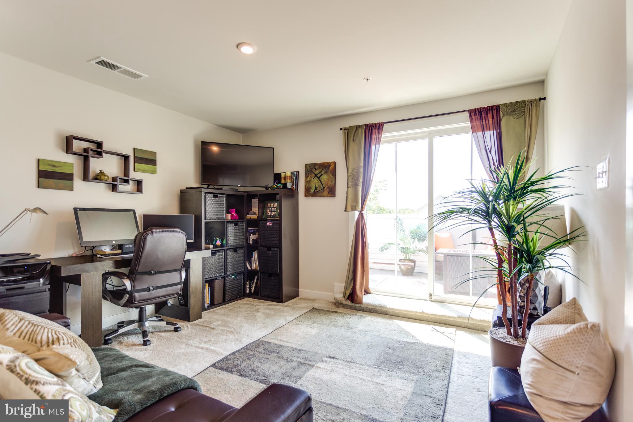 ST CHARLES SUB - Residential Lease