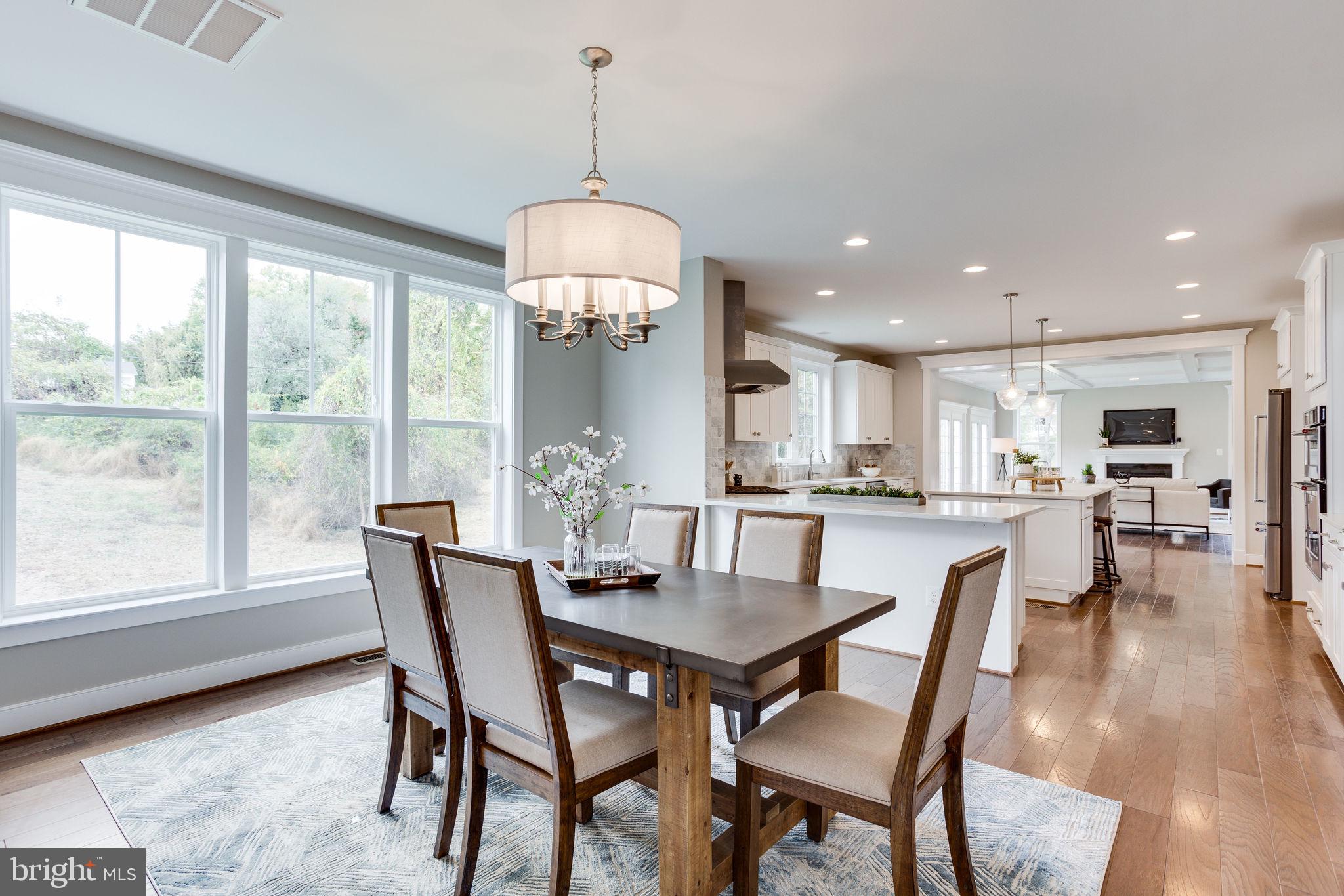 BROYHILL GLEN GARY PARK - Residential