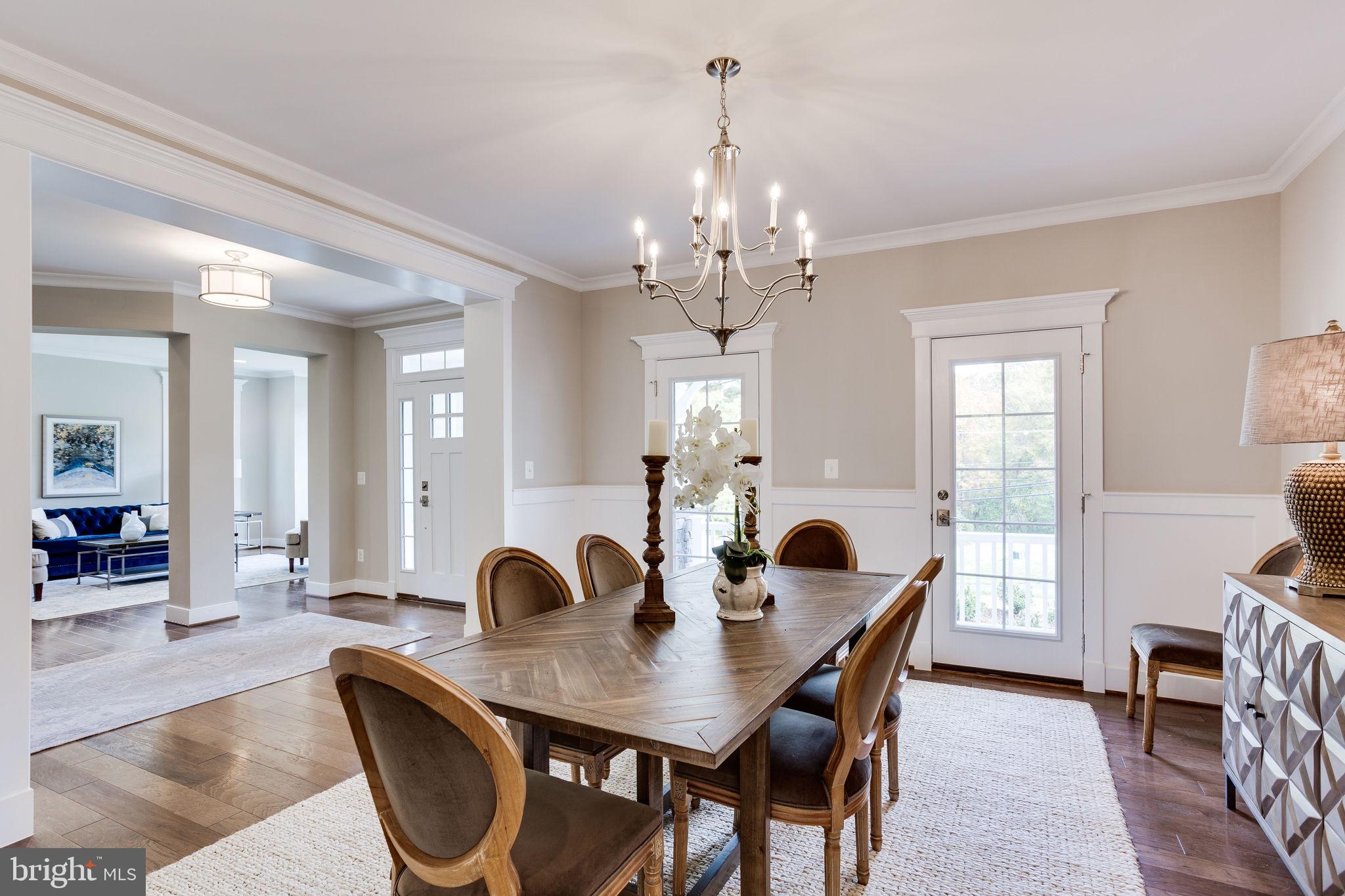 BROYHILL GLEN GARY PARK - Residential