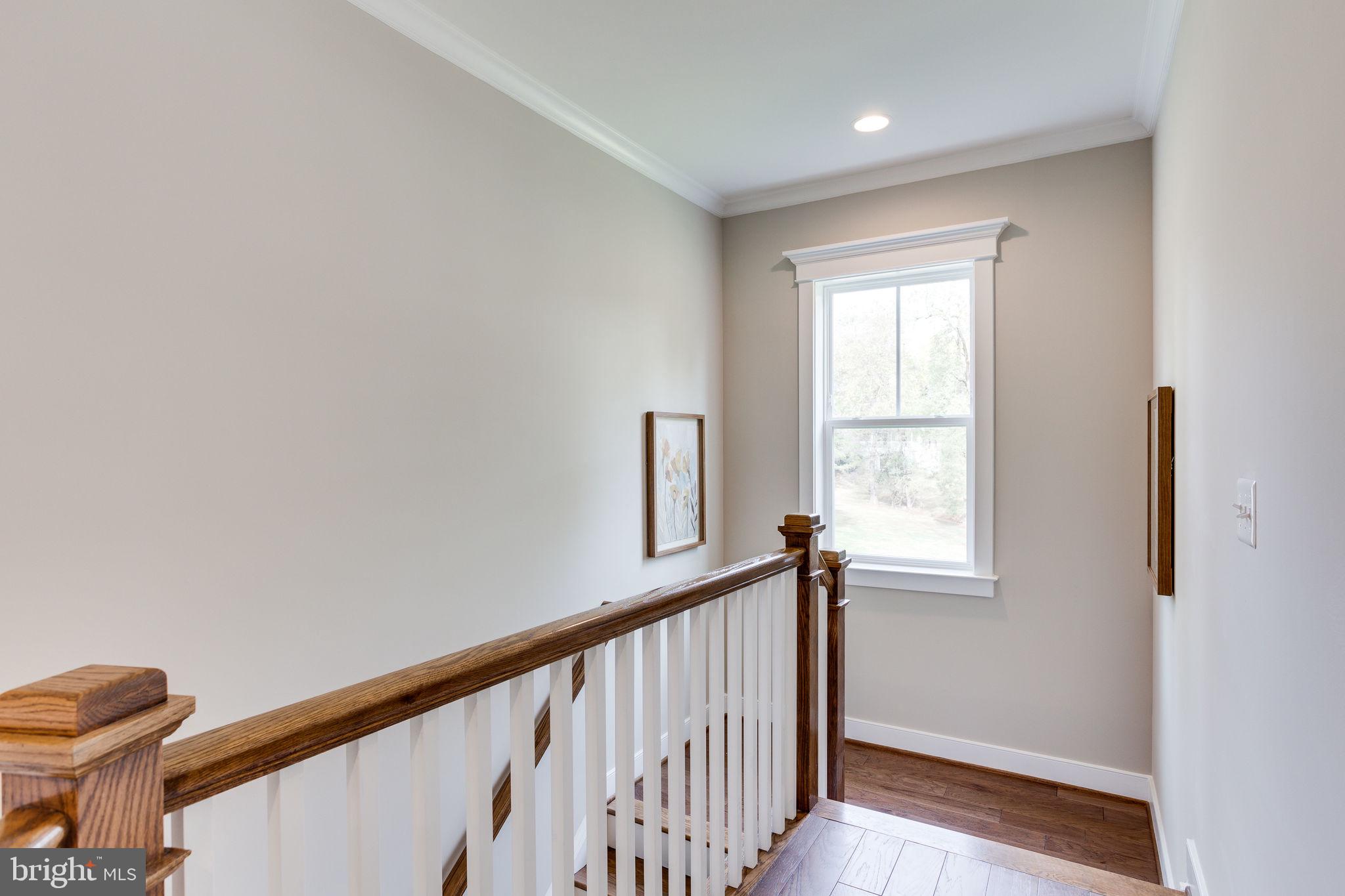 BROYHILL GLEN GARY PARK - Residential