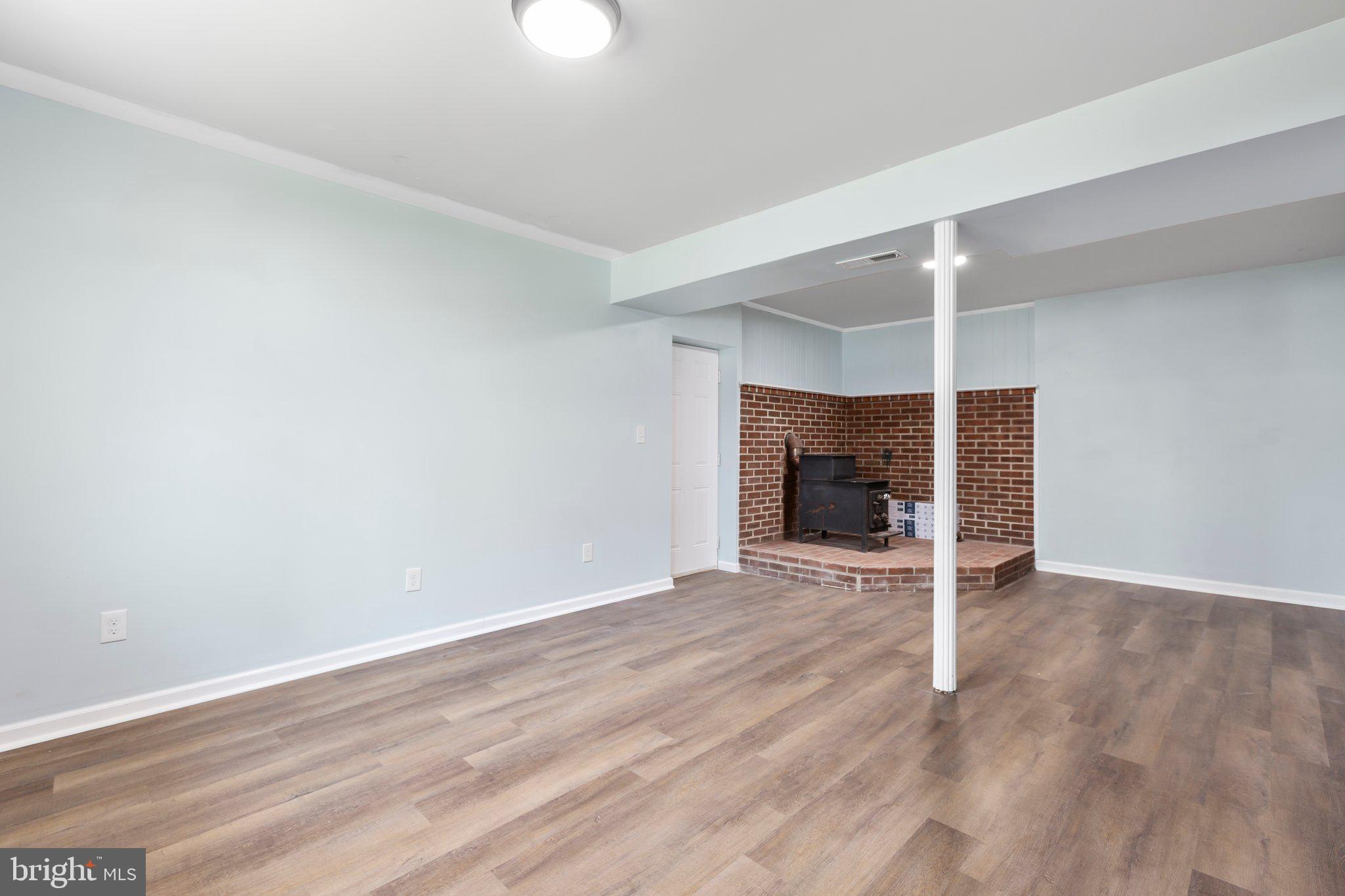 OAK GROVE TERRACE - Residential Lease