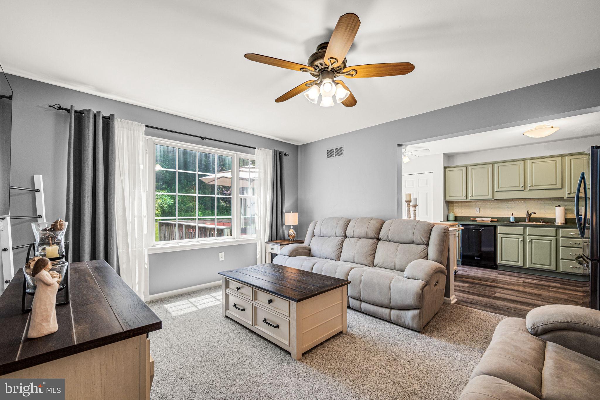 LINFIELD KNOLL - Residential