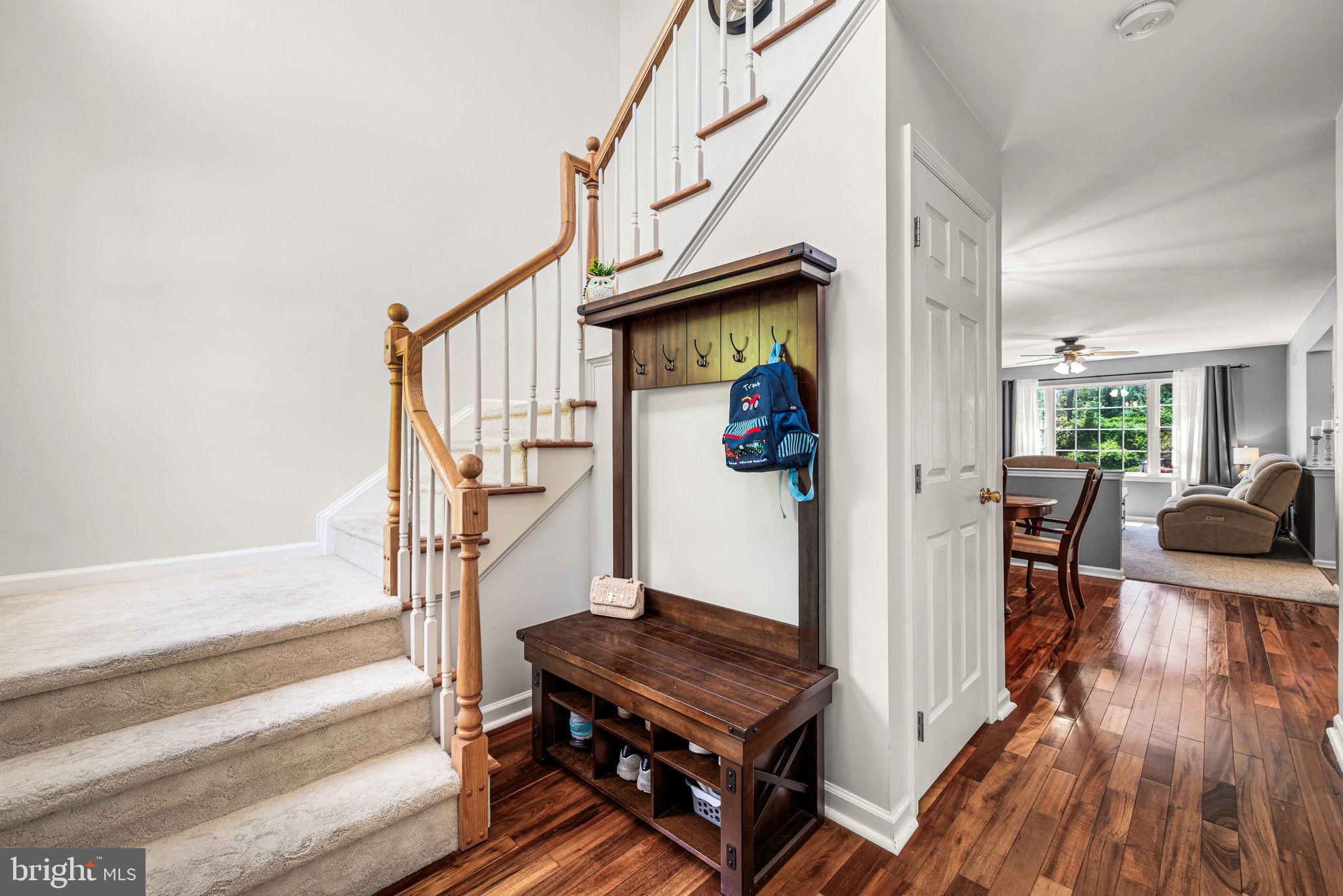 LINFIELD KNOLL - Residential