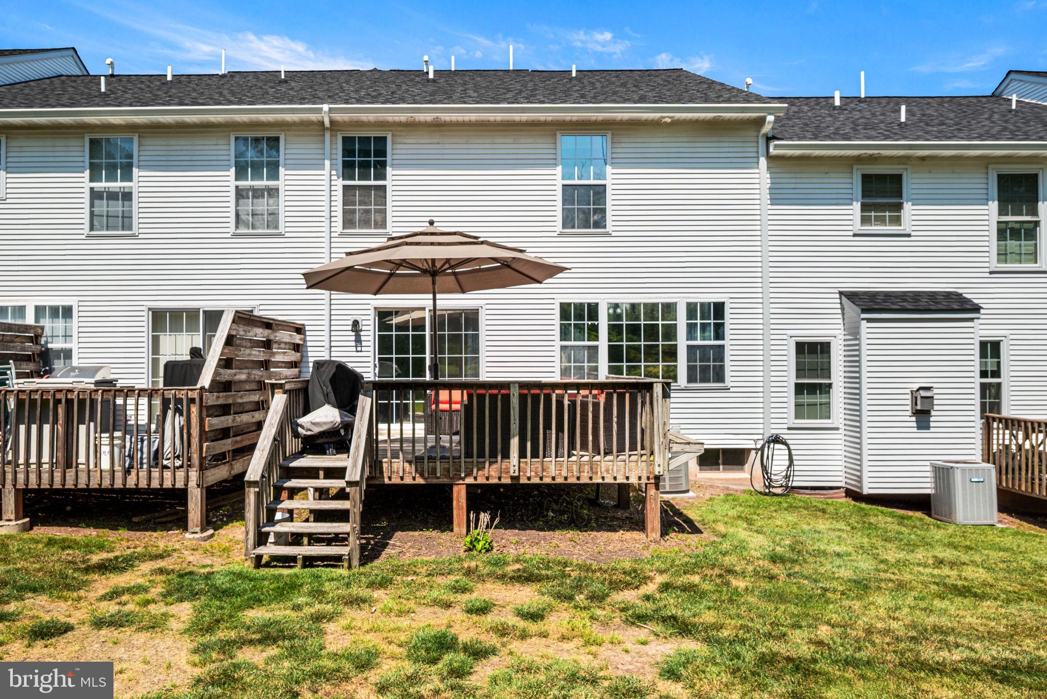 LINFIELD KNOLL - Residential