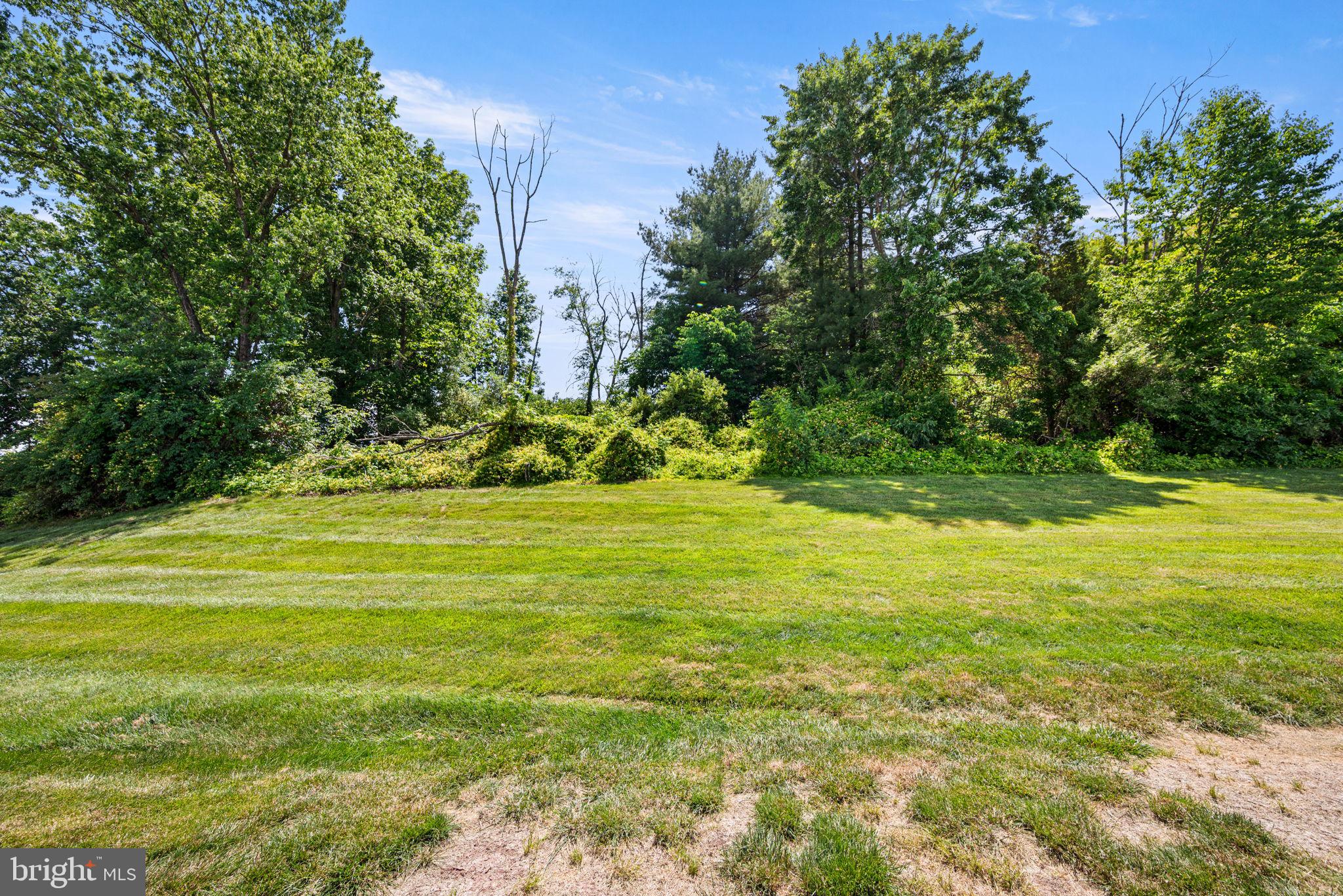 LINFIELD KNOLL - Residential