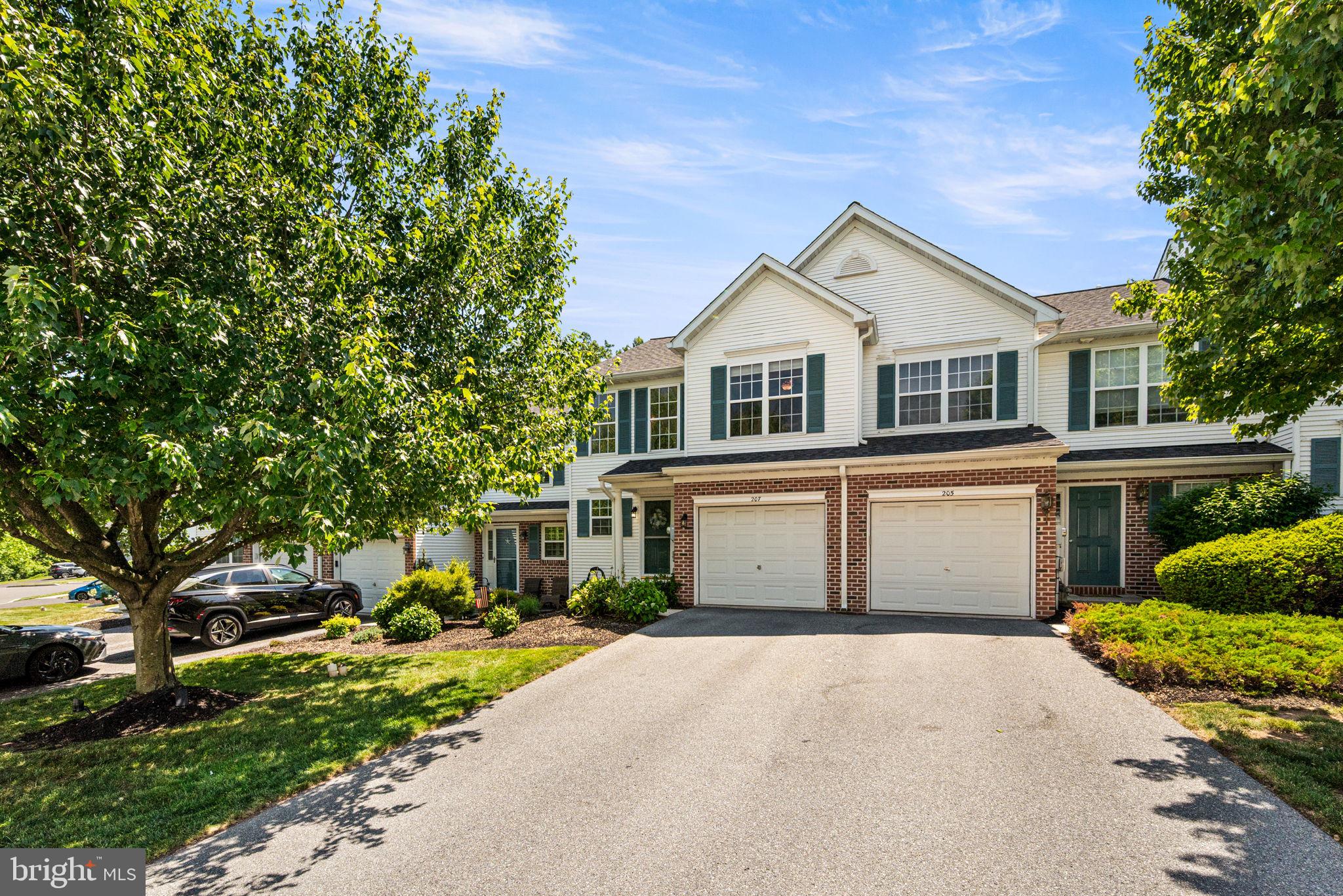 LINFIELD KNOLL - Residential