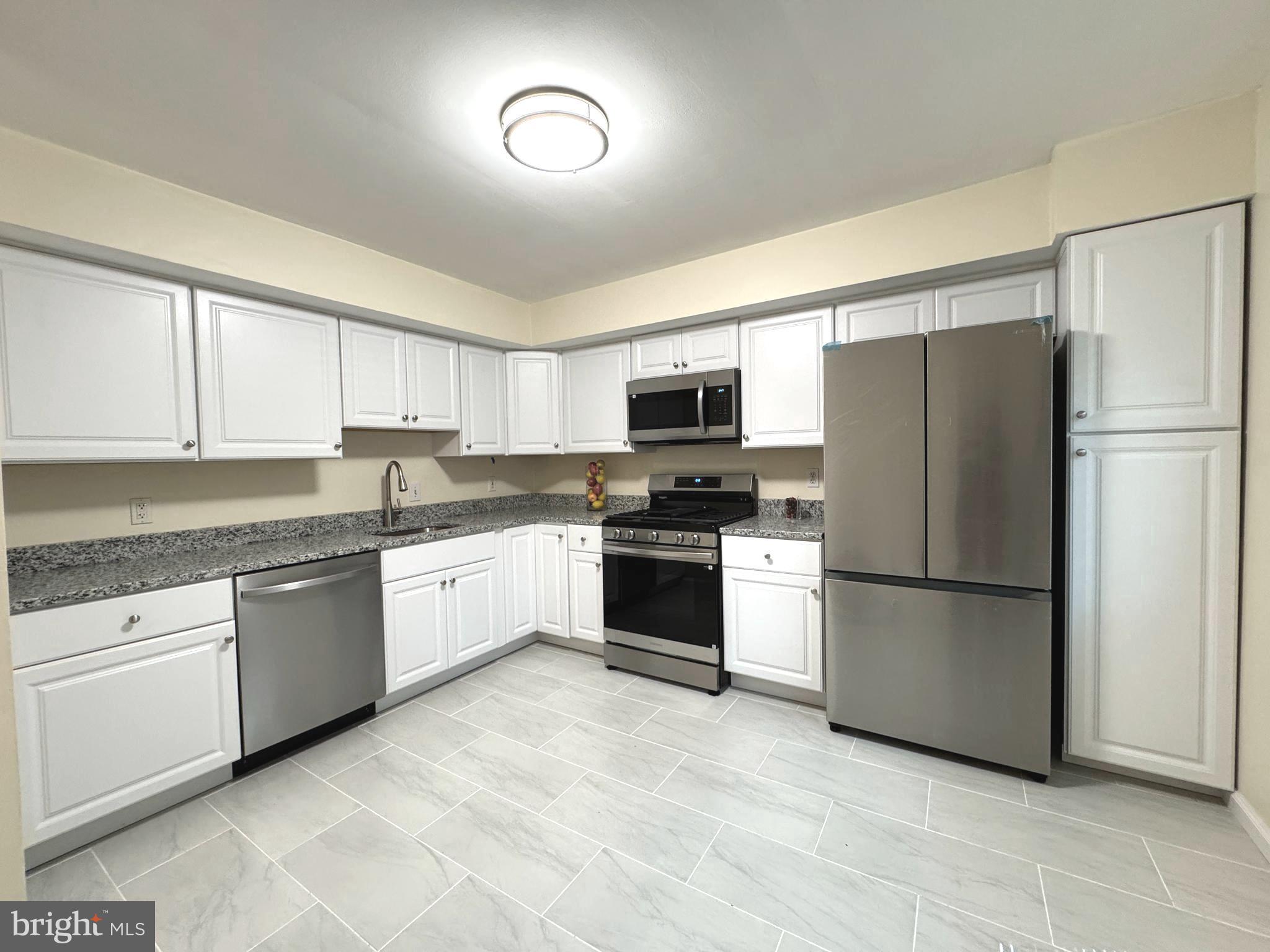 NEW MARK COMMONS - Residential