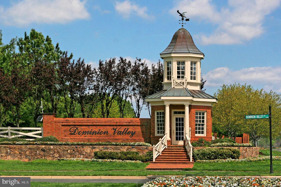 REGENCY AT DOMINION VALLEY - Residential