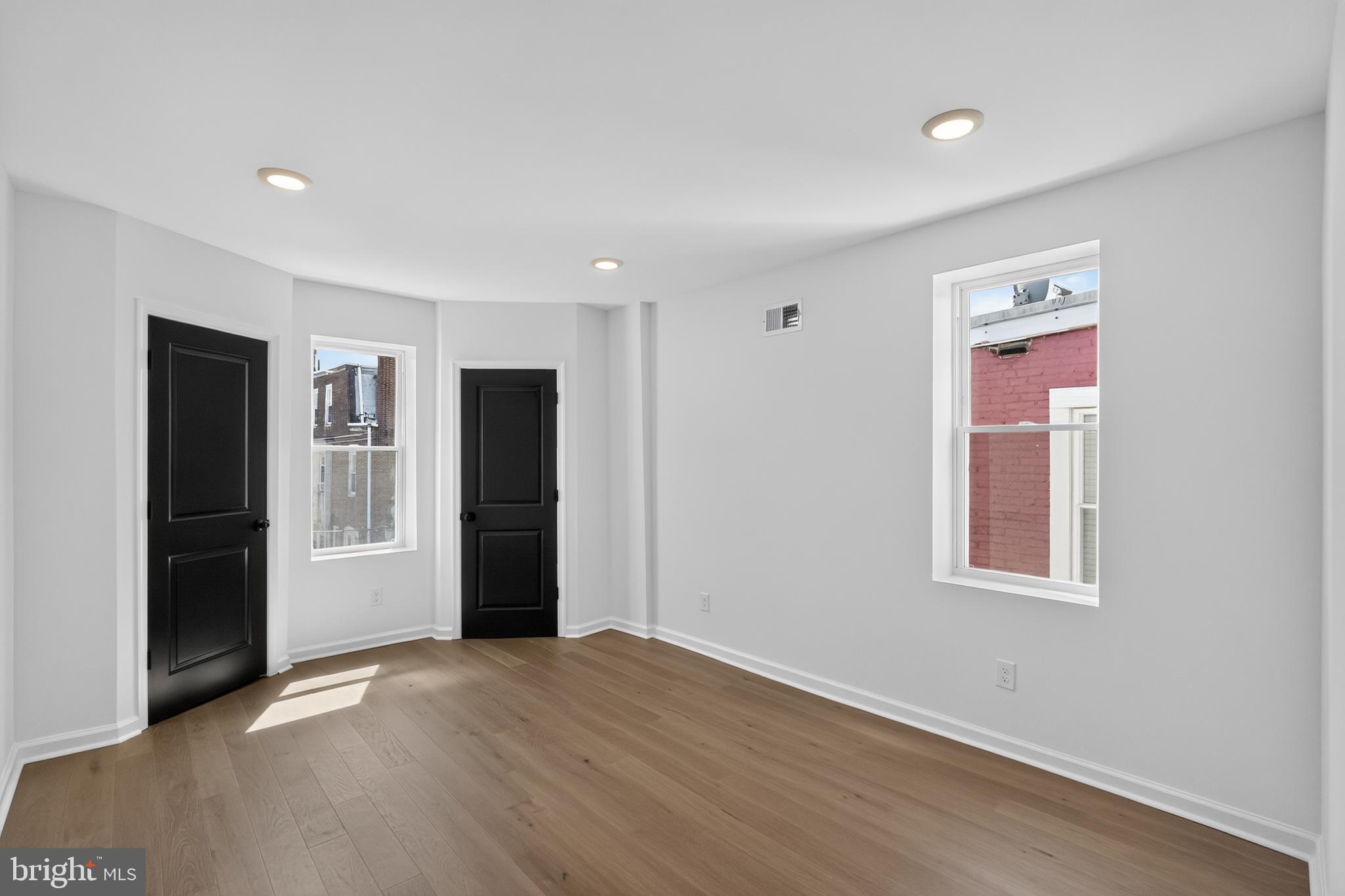 OVERBROOK - Residential