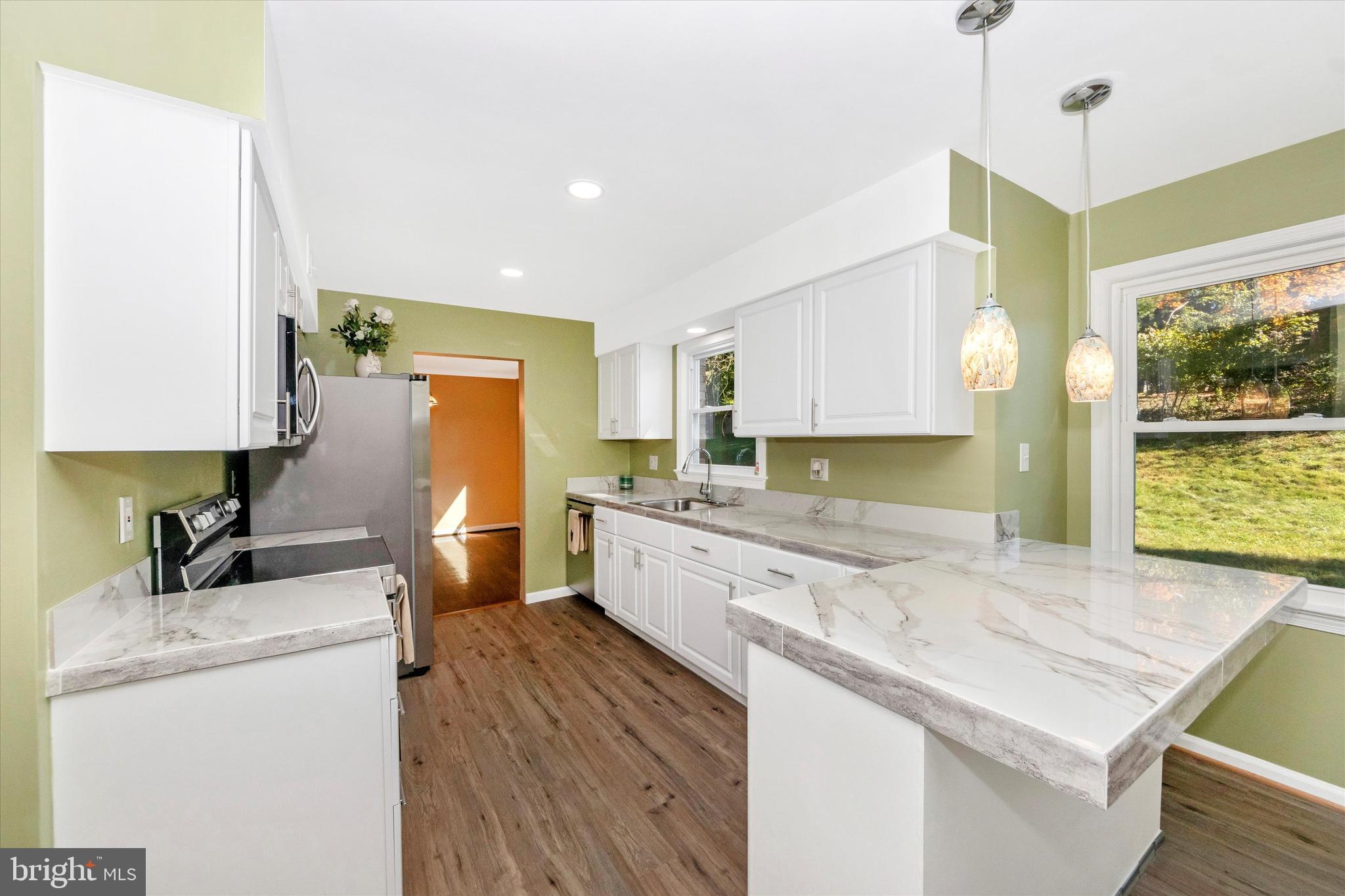 STONEGATE - Residential