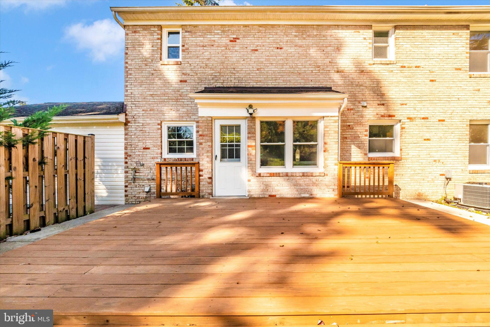 STONEGATE - Residential
