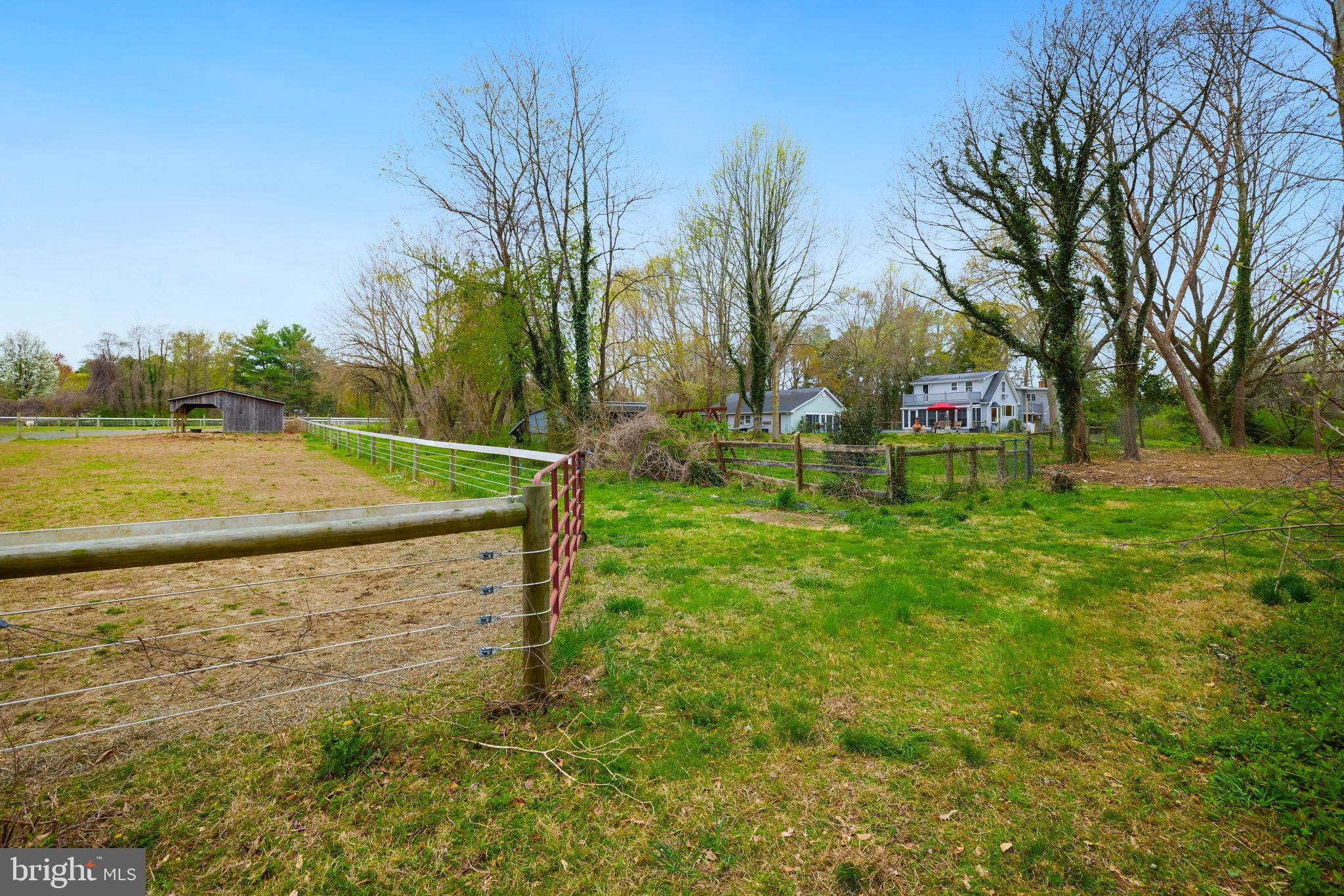 EASTON - Farm