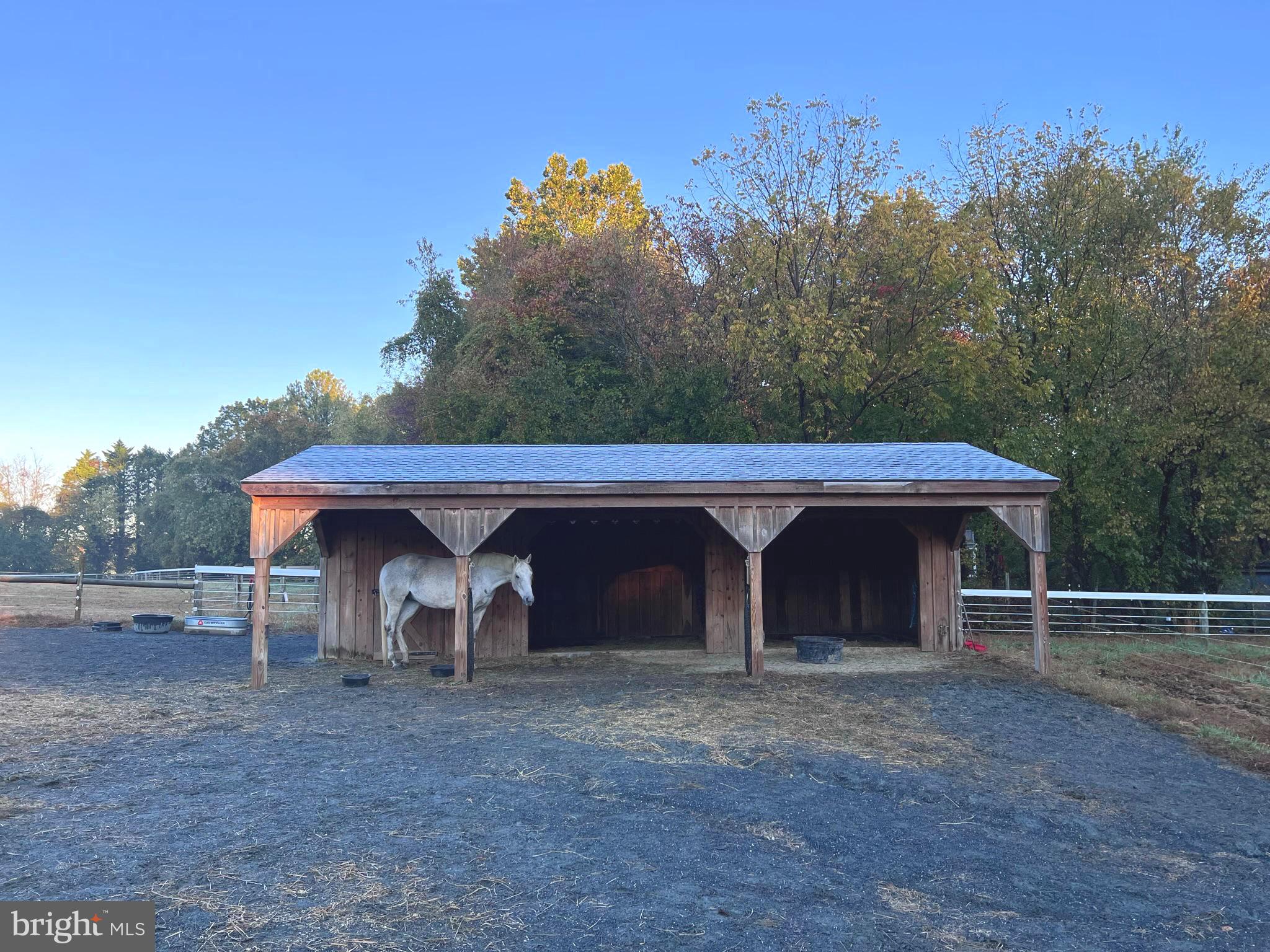 EASTON - Farm