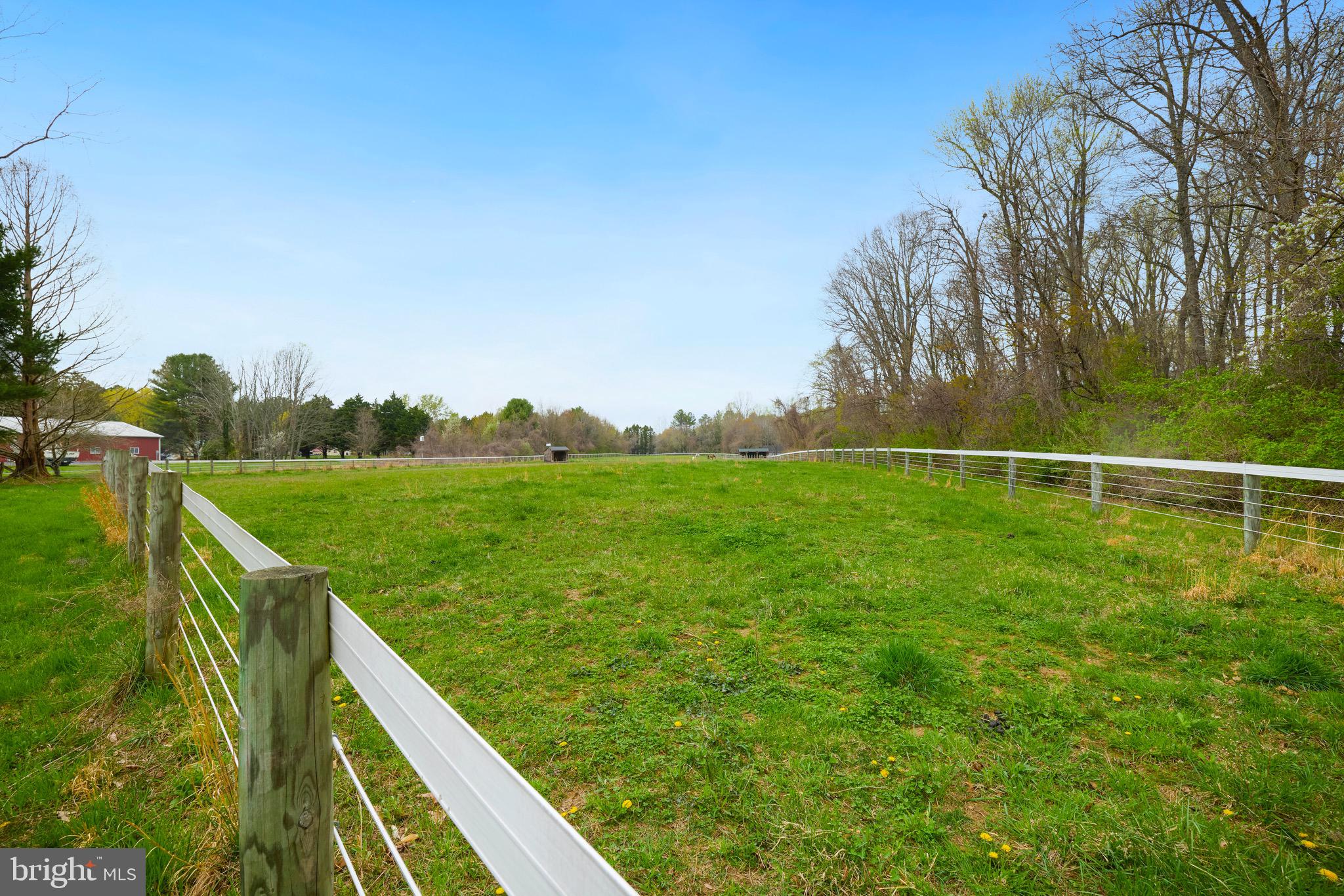 EASTON - Farm