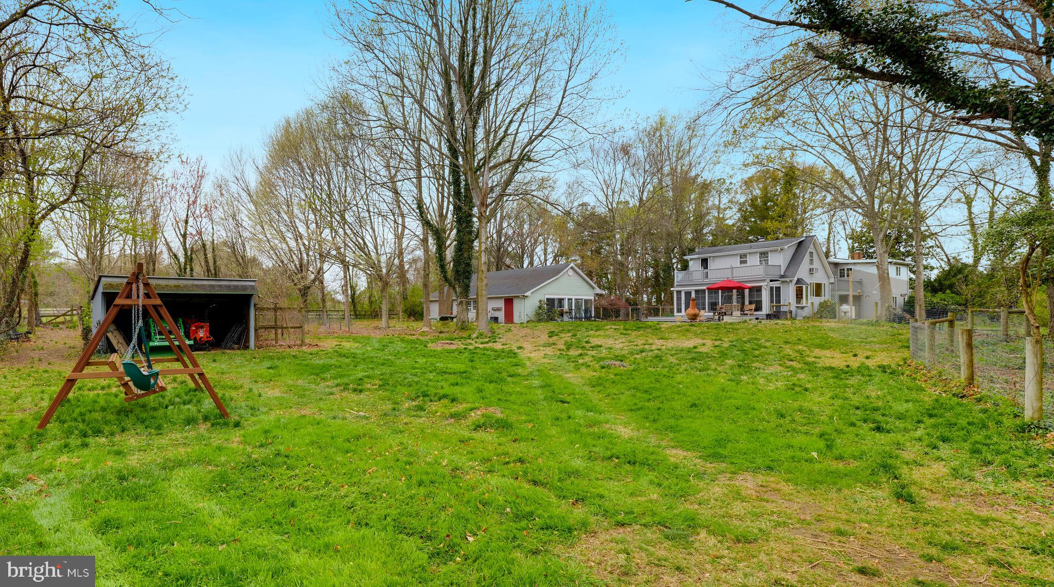 EASTON - Farm