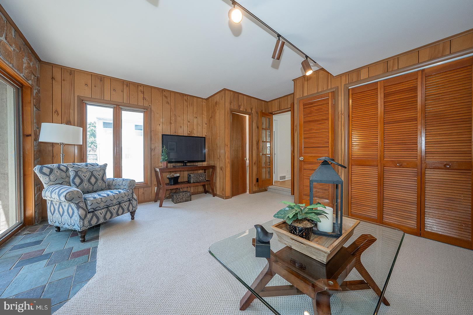 MERION PARK - Residential