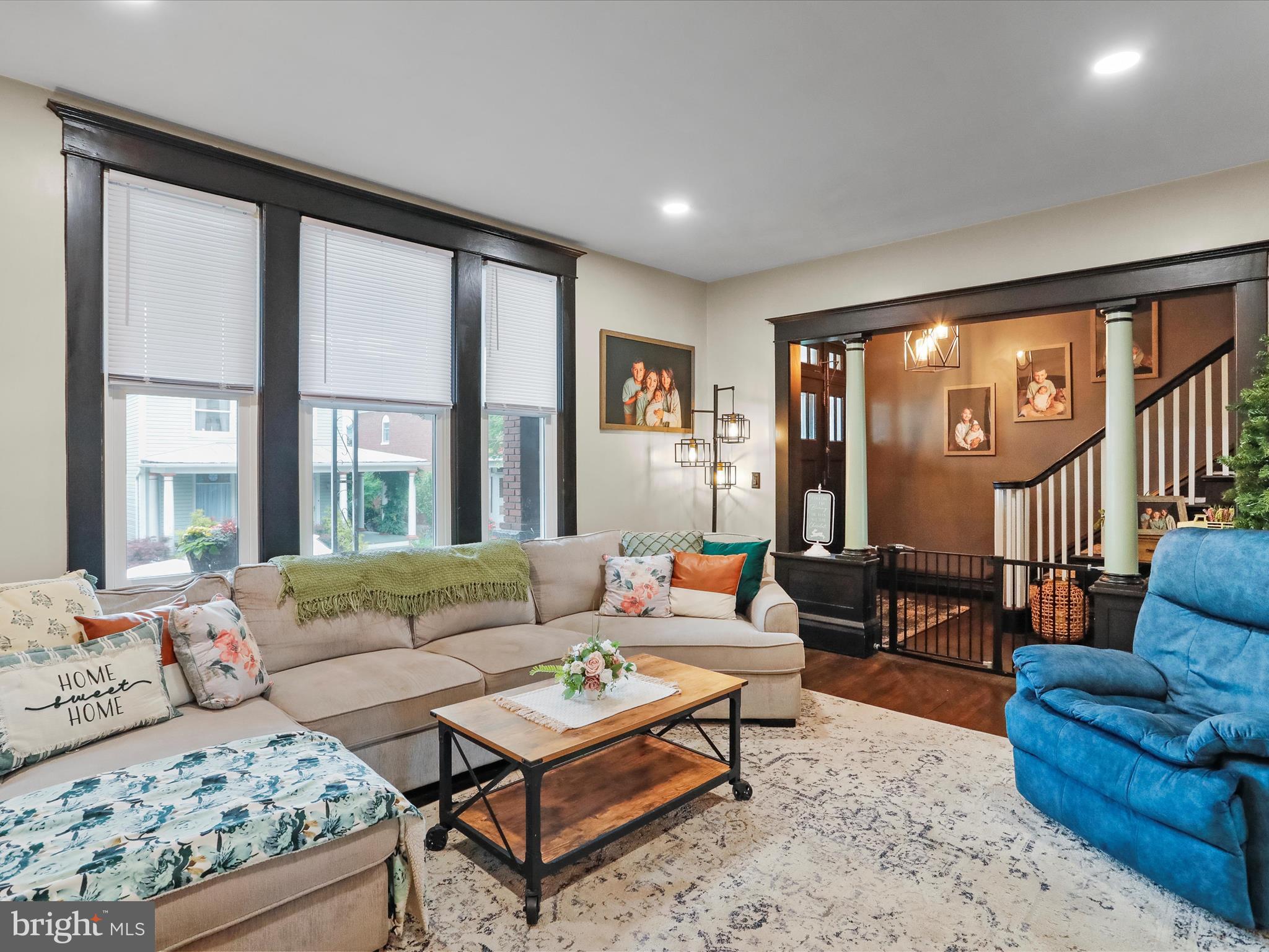 WEST SIDE - Residential