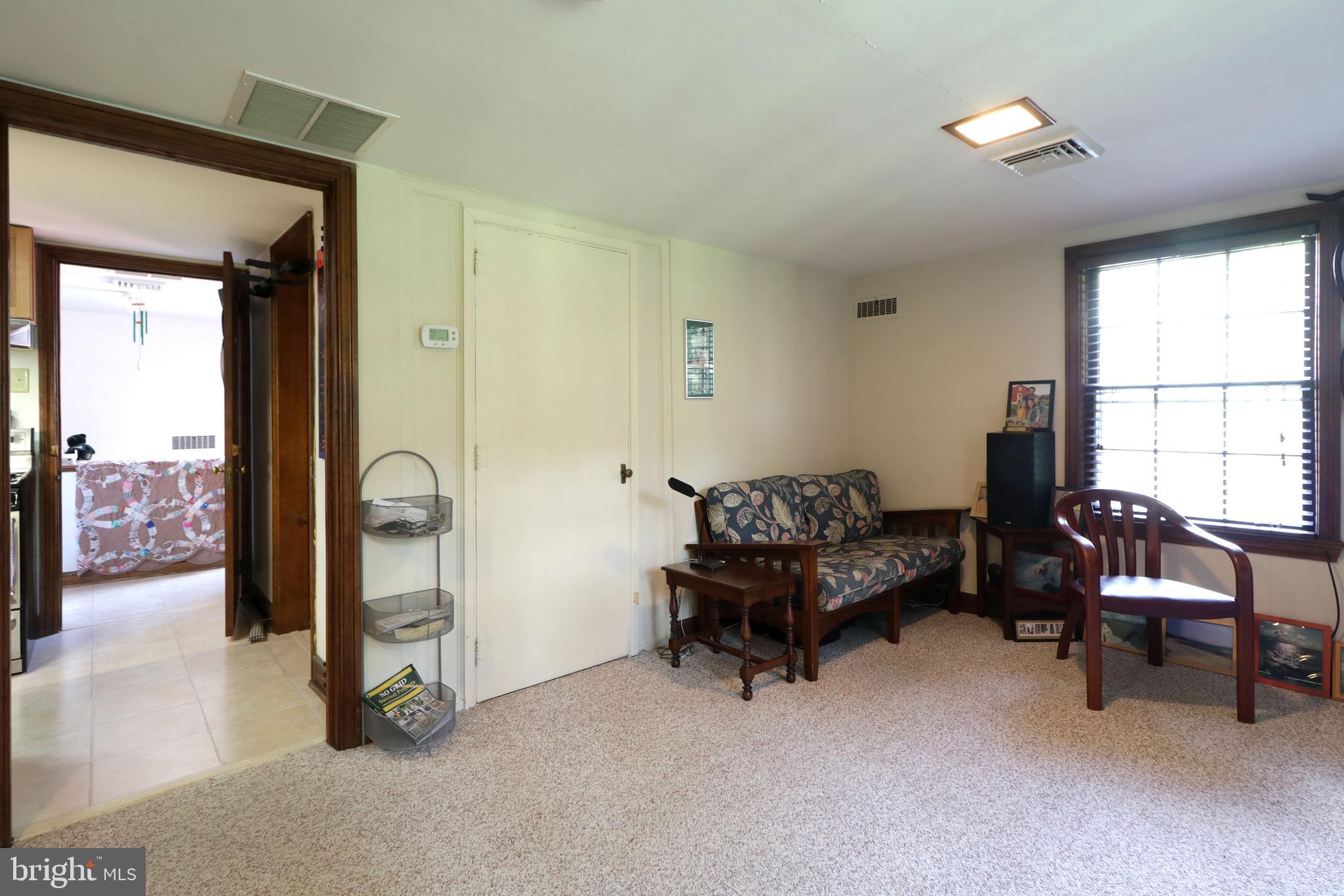 COLLEGE HEIGHTS - Residential