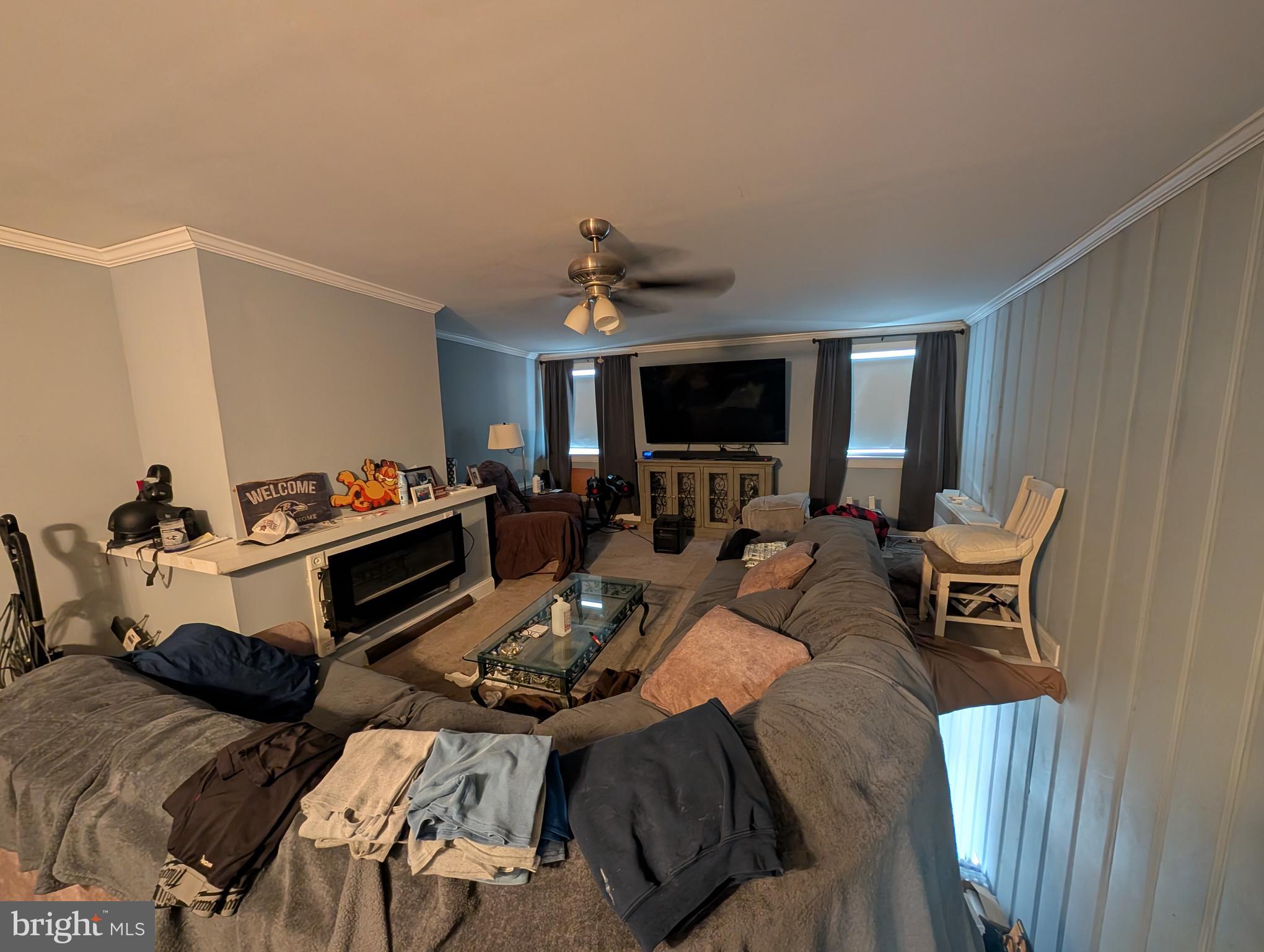 OLD GOUCHER - Commercial Sale
