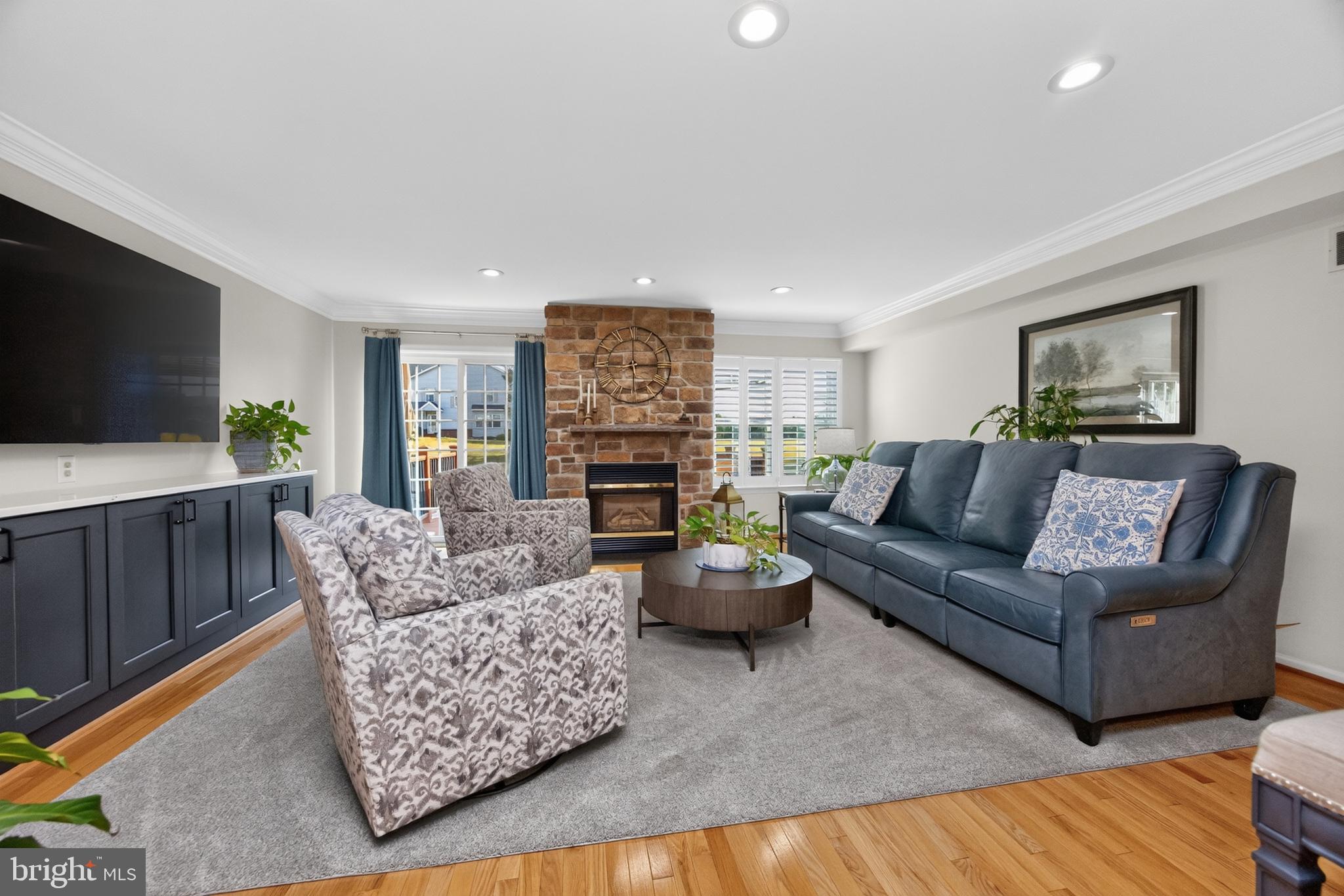 FOX RIDGE - Residential