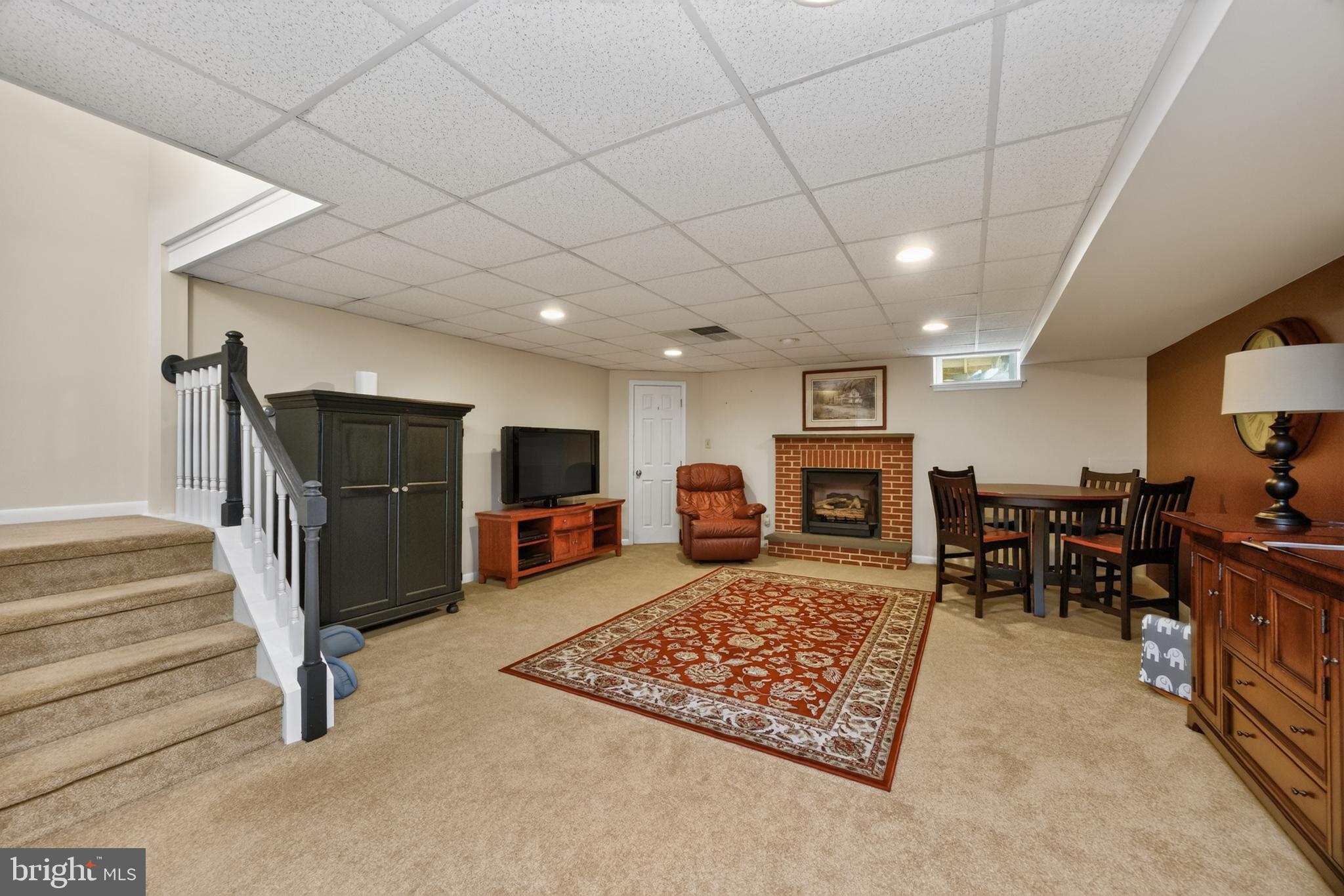 FOX RIDGE - Residential