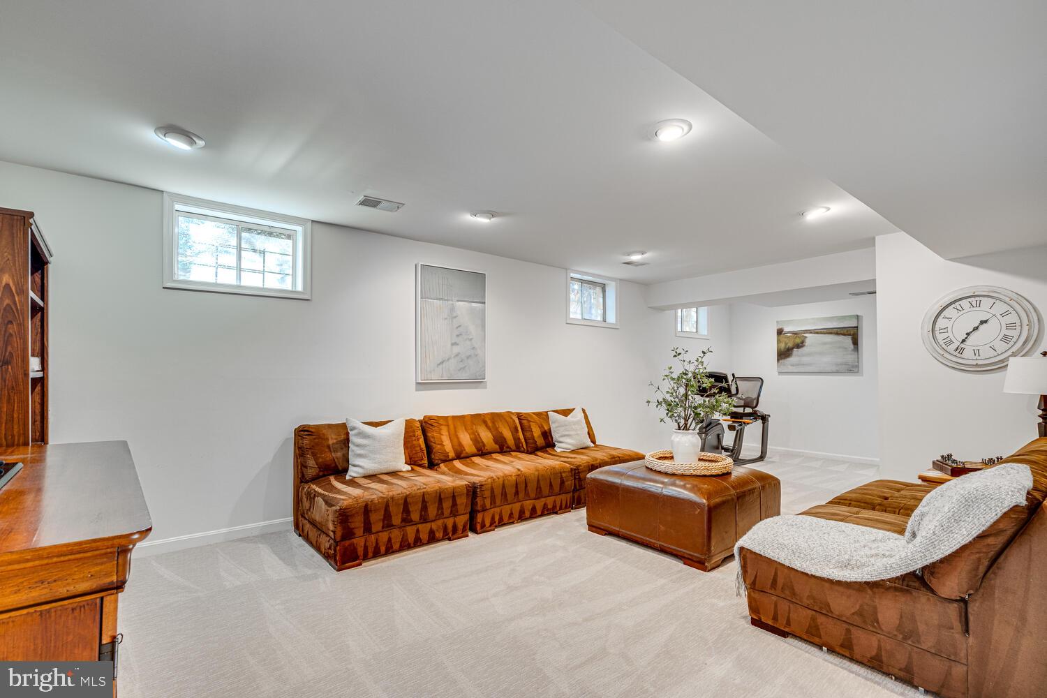 BELLEVUE FOREST - Residential