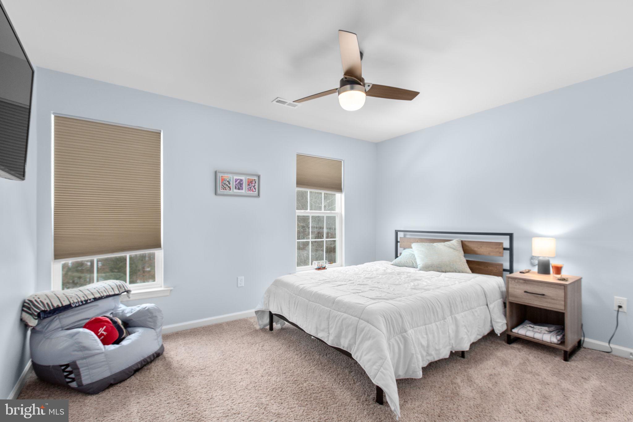 PRESIDENTIAL LAKES - Residential