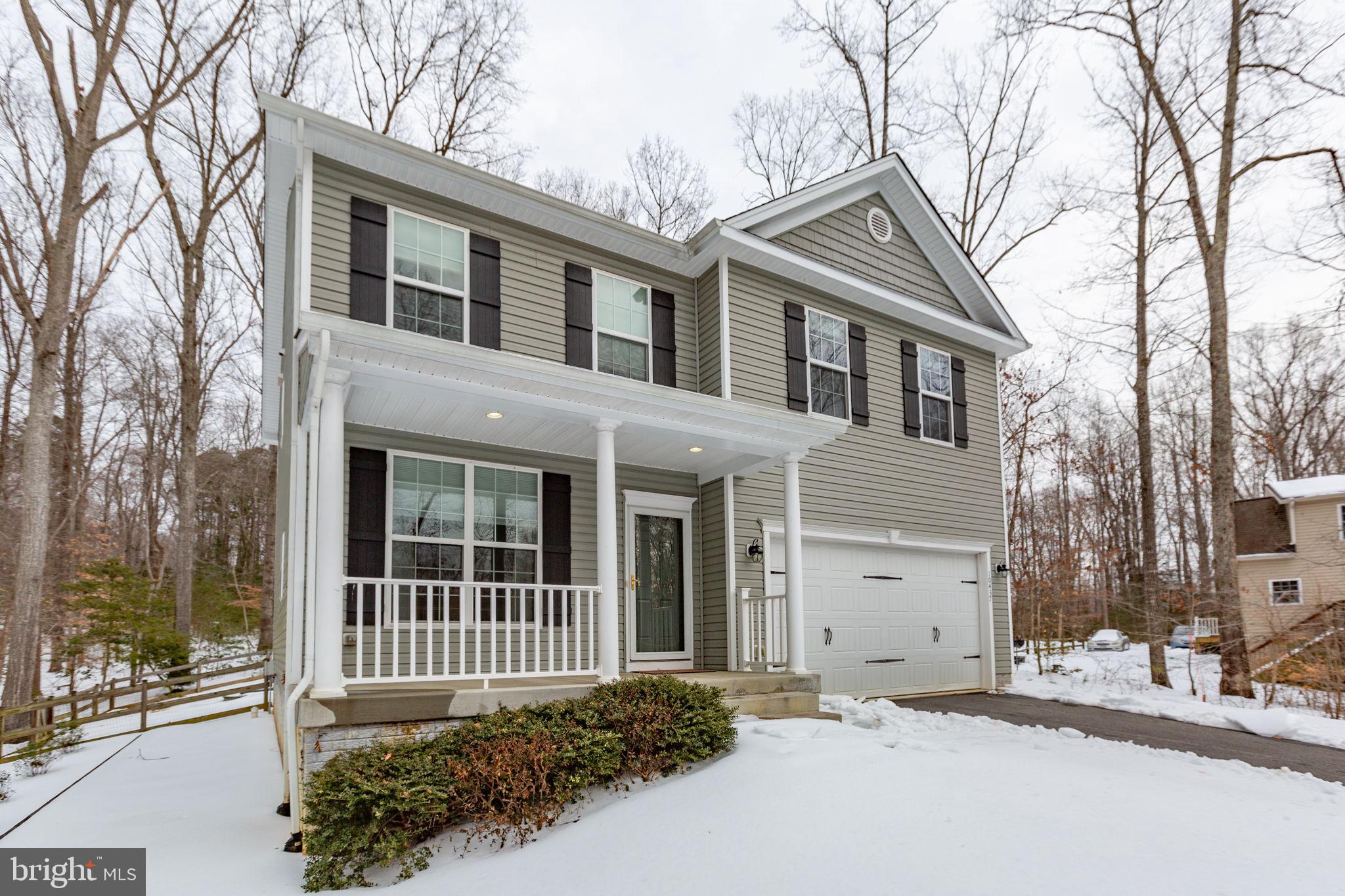 PRESIDENTIAL LAKES - Residential