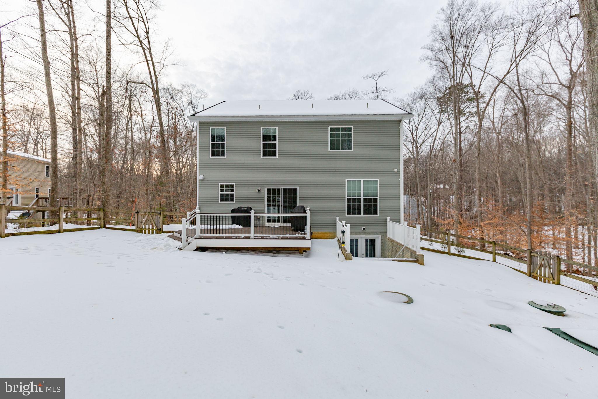 PRESIDENTIAL LAKES - Residential