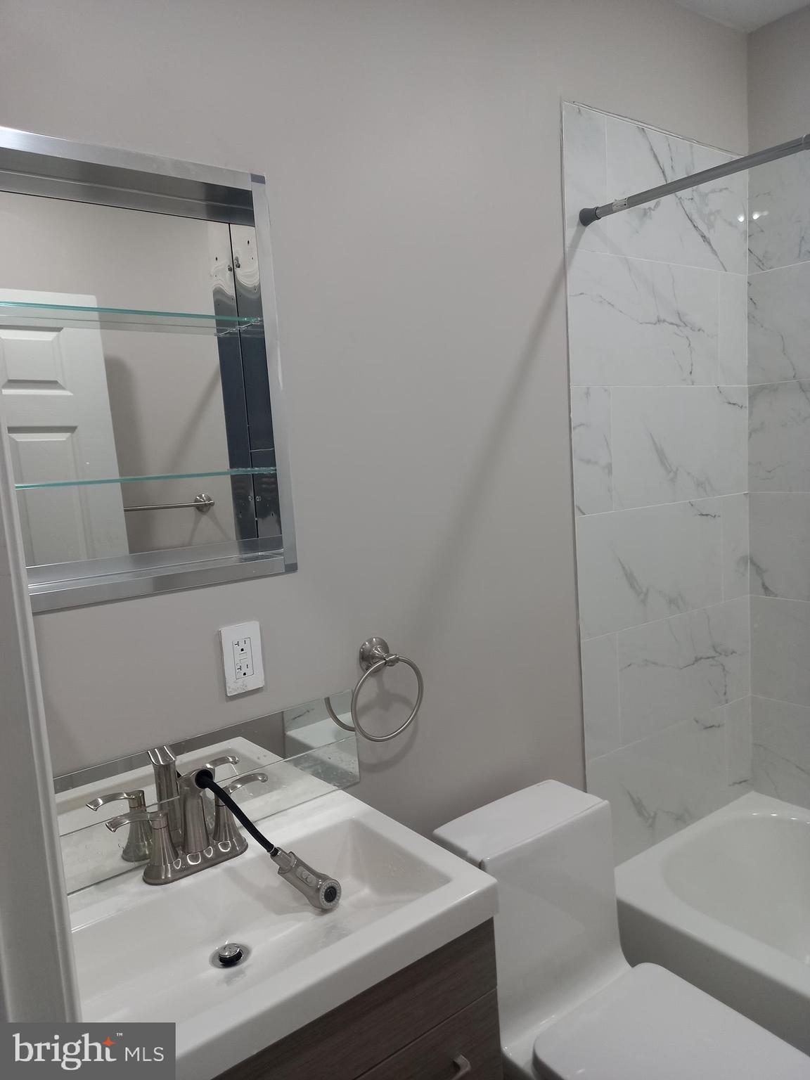 UNIVERSITY CITY - Residential