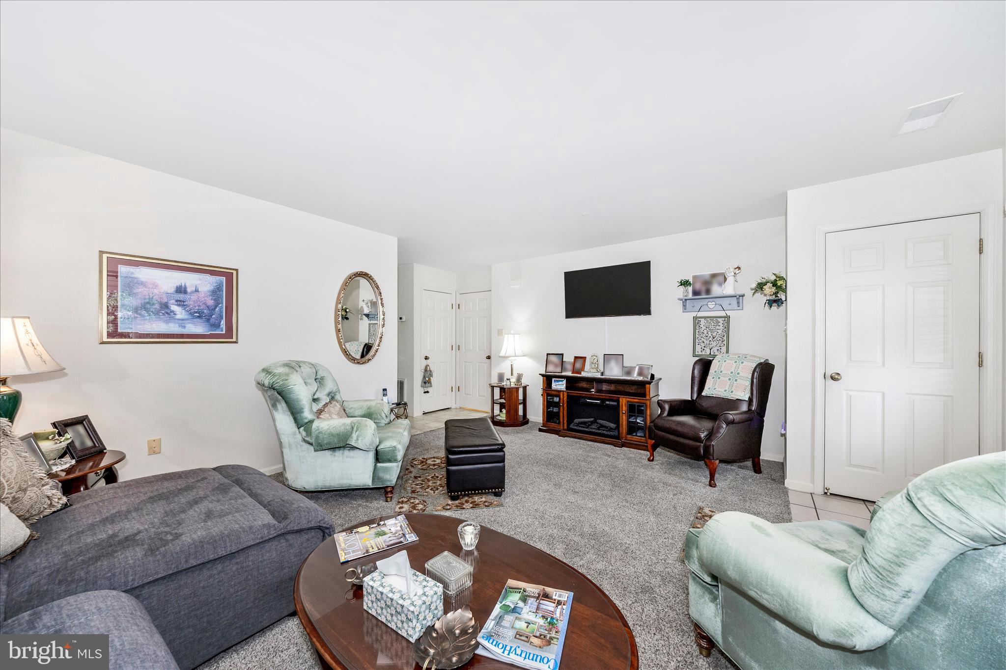 SOUTH POINTE - Residential