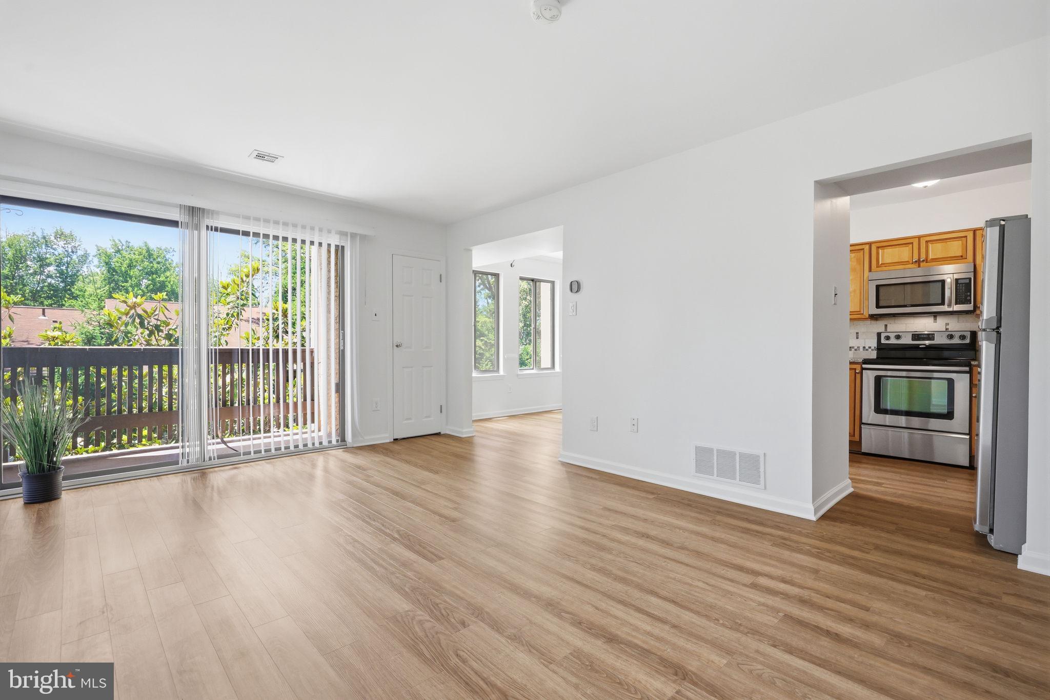 CHESTNUT GROVE - Residential