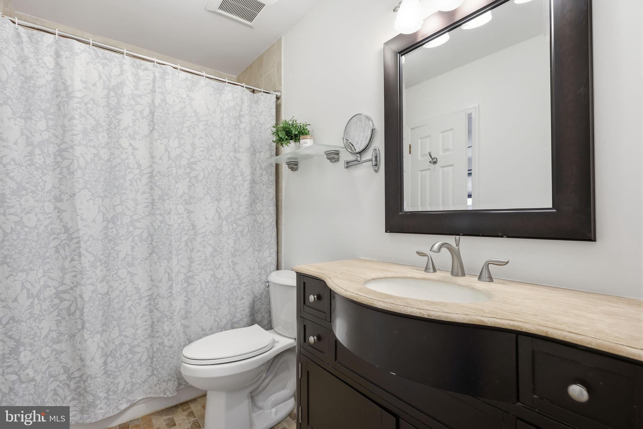 CHESTNUT GROVE - Residential