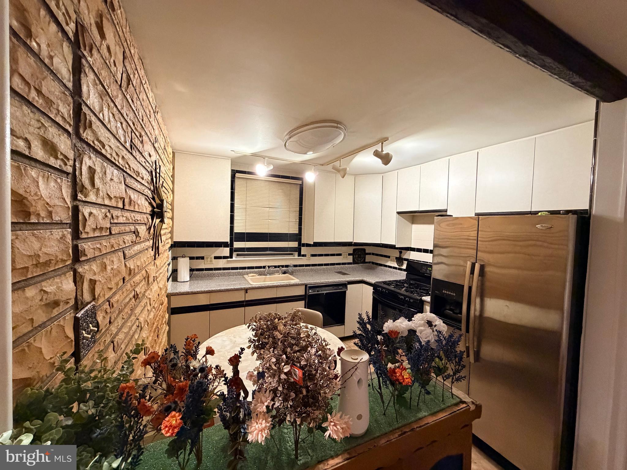 RHAWNHURST - Residential