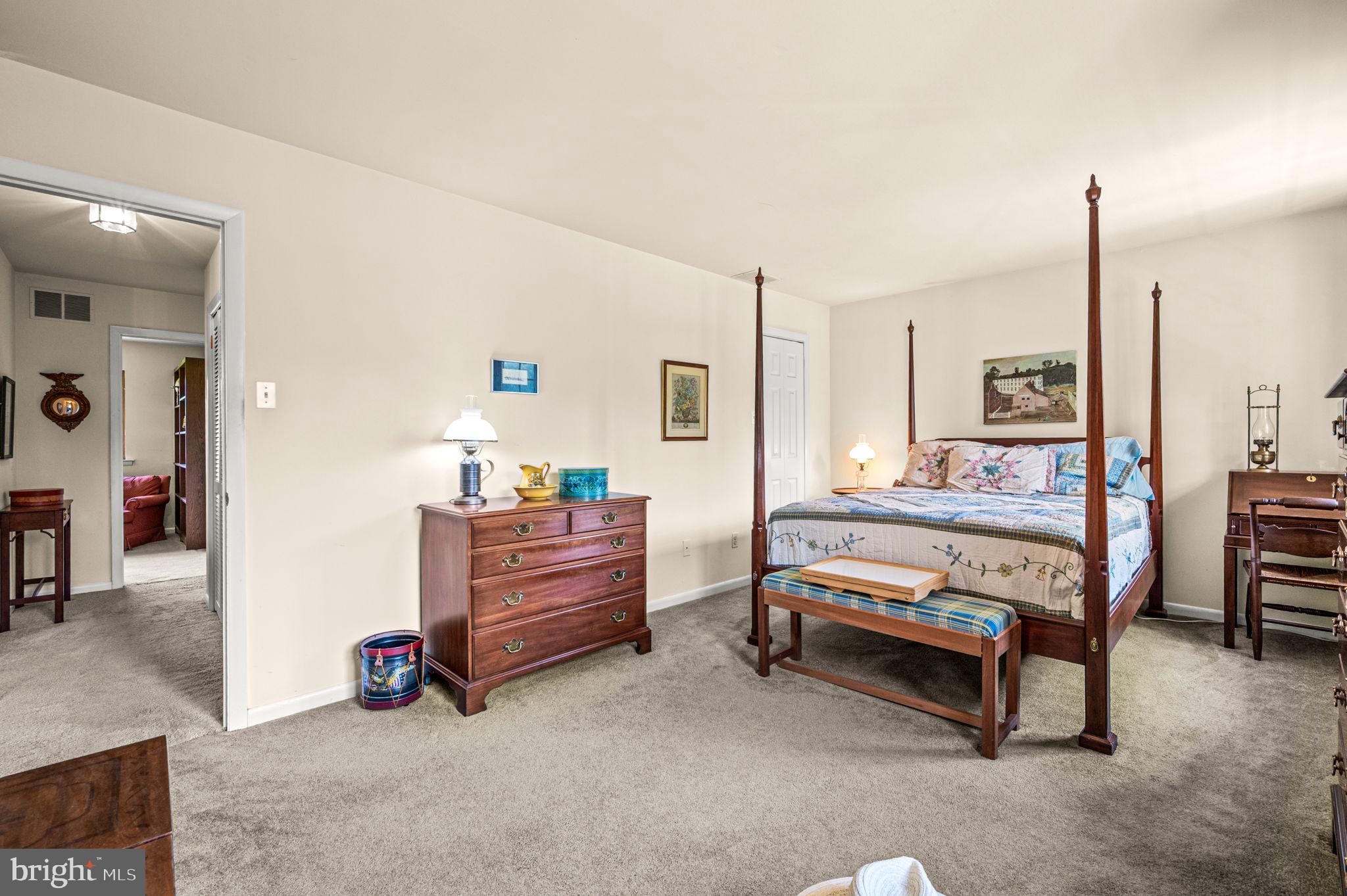 ONE PARK PLACE - Residential