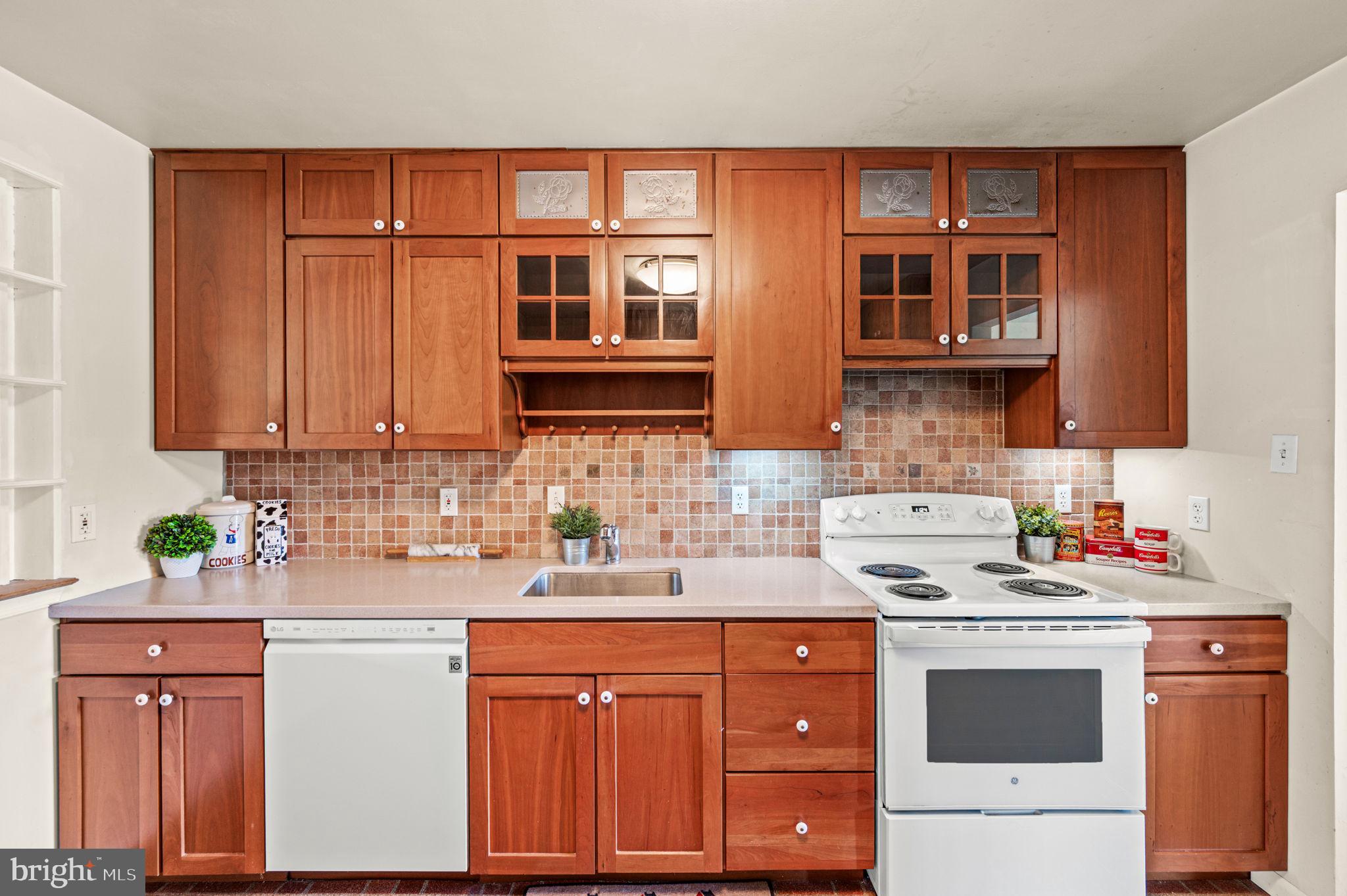 ONE PARK PLACE - Residential