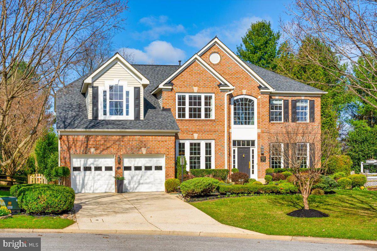 VILLAGE OF RIVER HILL - Residential